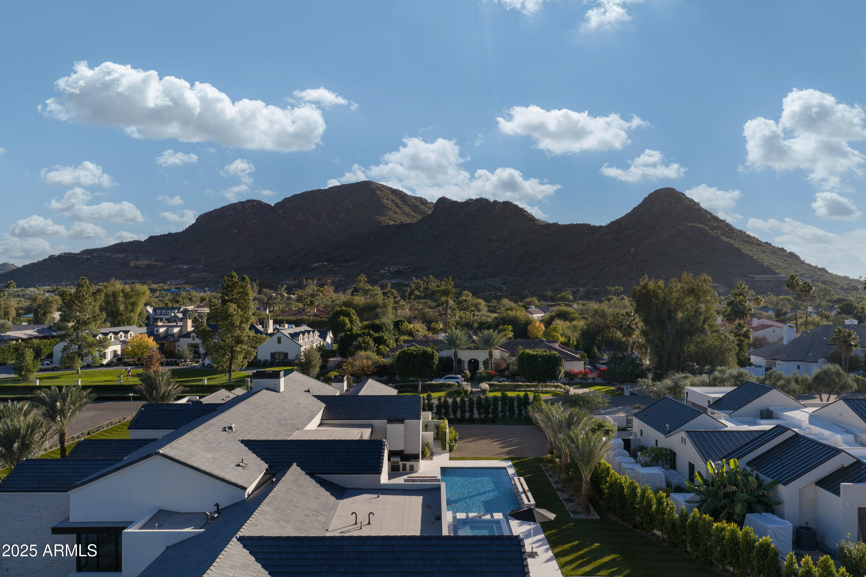 VIA LOS RANCHOS - Residential