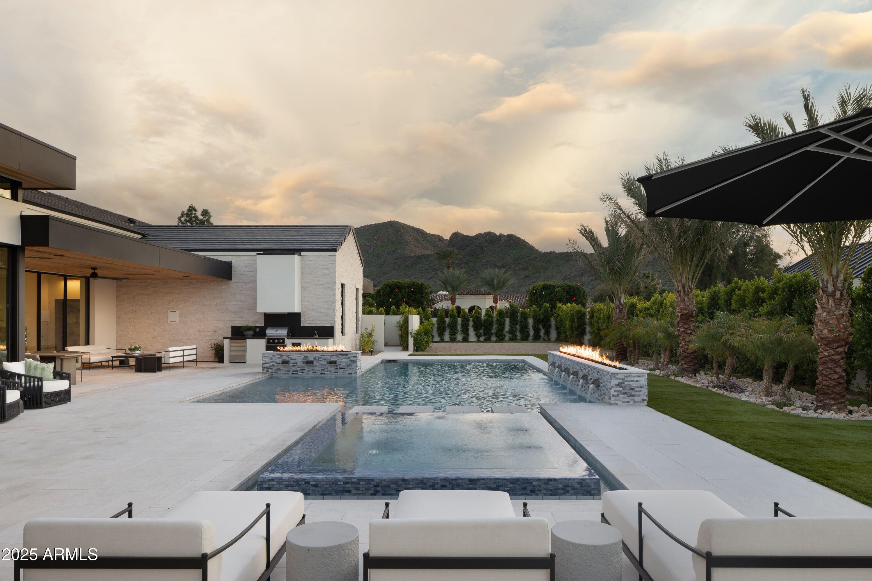 VIA LOS RANCHOS - Residential
