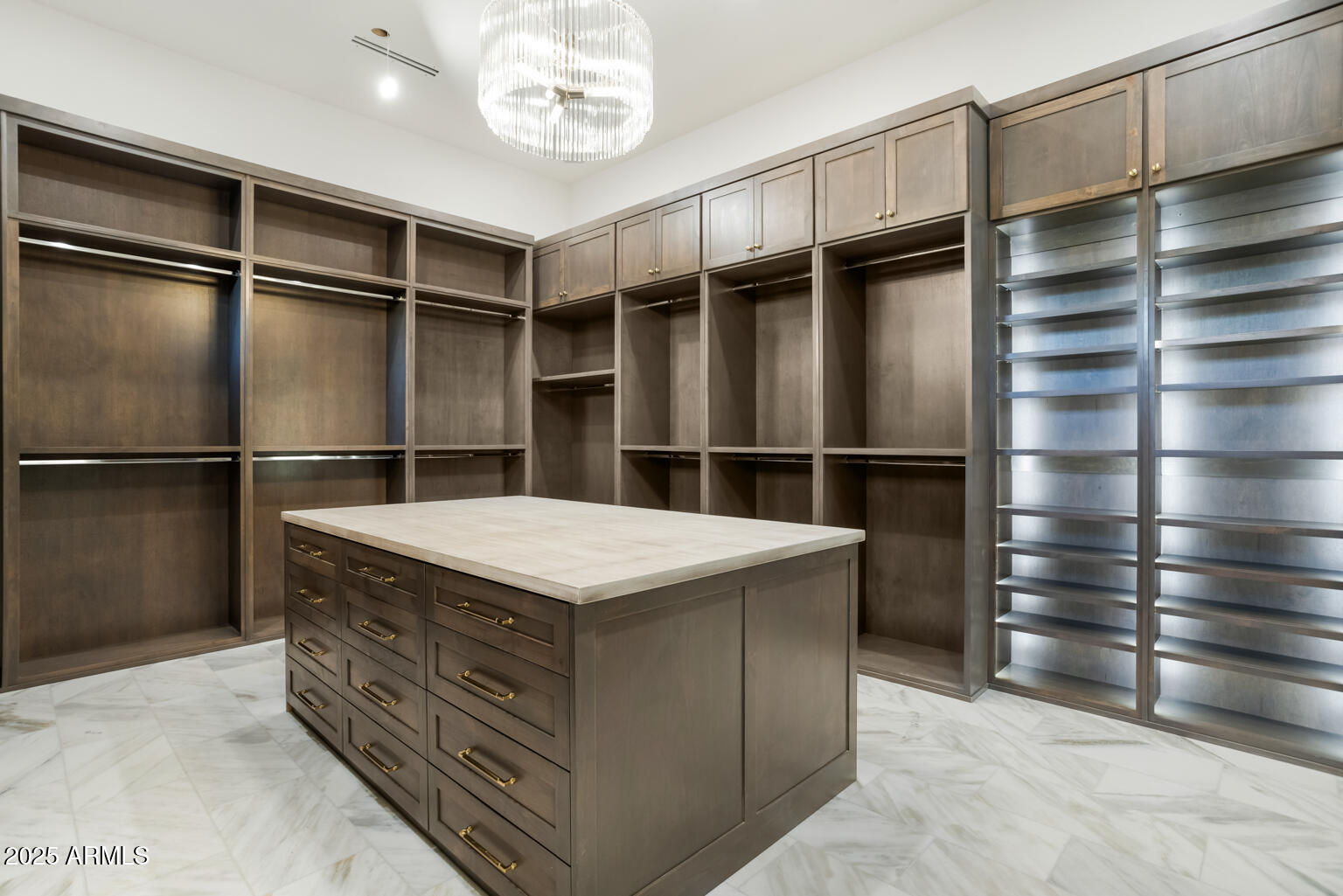 DESERT MOUNTAIN PHASE 1 UNIT 2 LOT 206-335 TR A - Residential