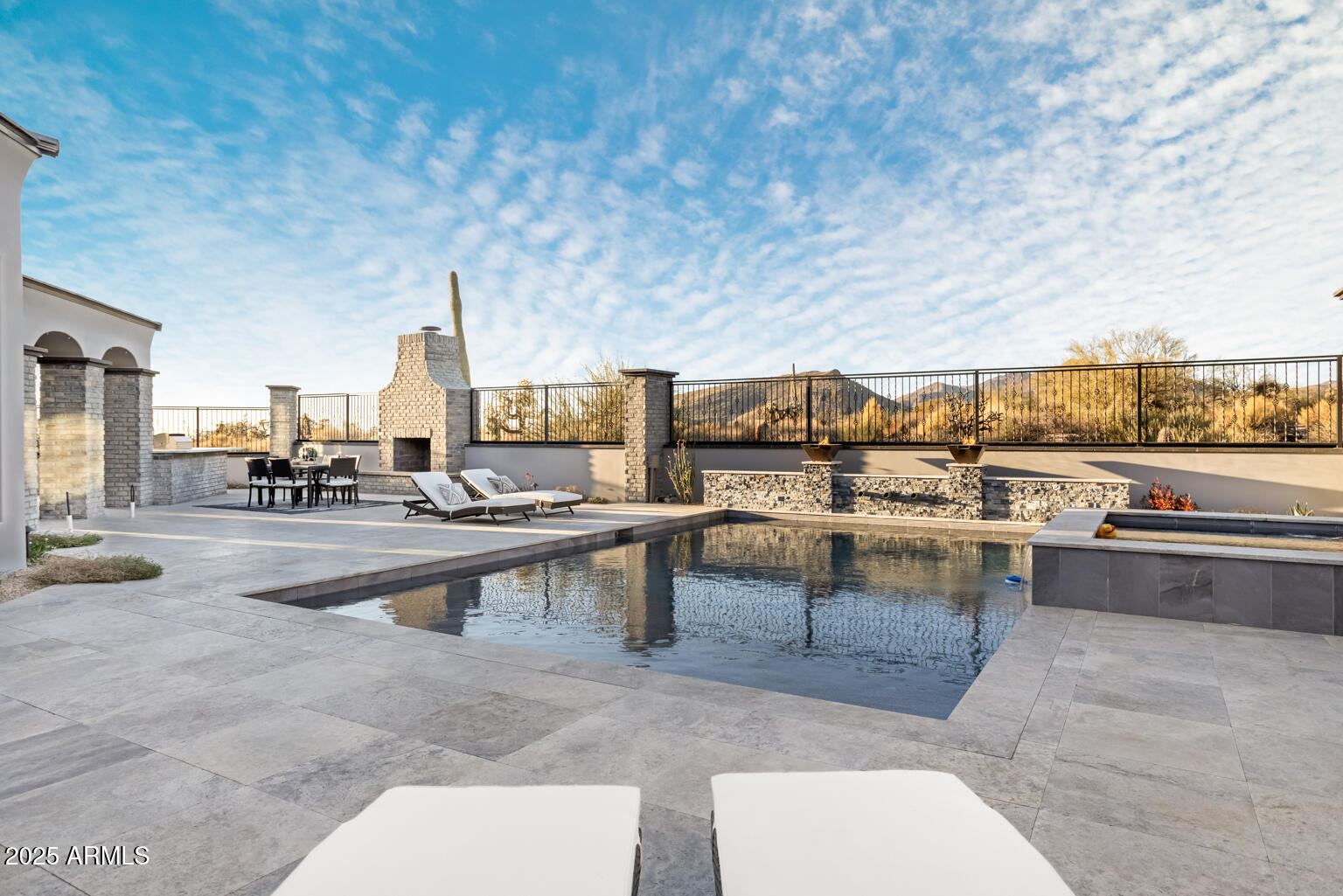 DESERT MOUNTAIN PHASE 1 UNIT 2 LOT 206-335 TR A - Residential