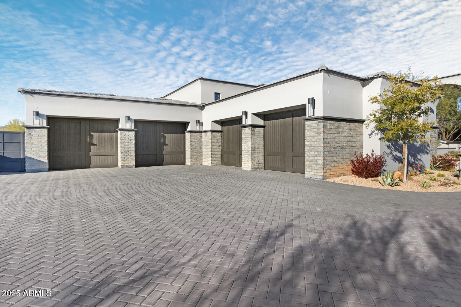 DESERT MOUNTAIN PHASE 1 UNIT 2 LOT 206-335 TR A - Residential
