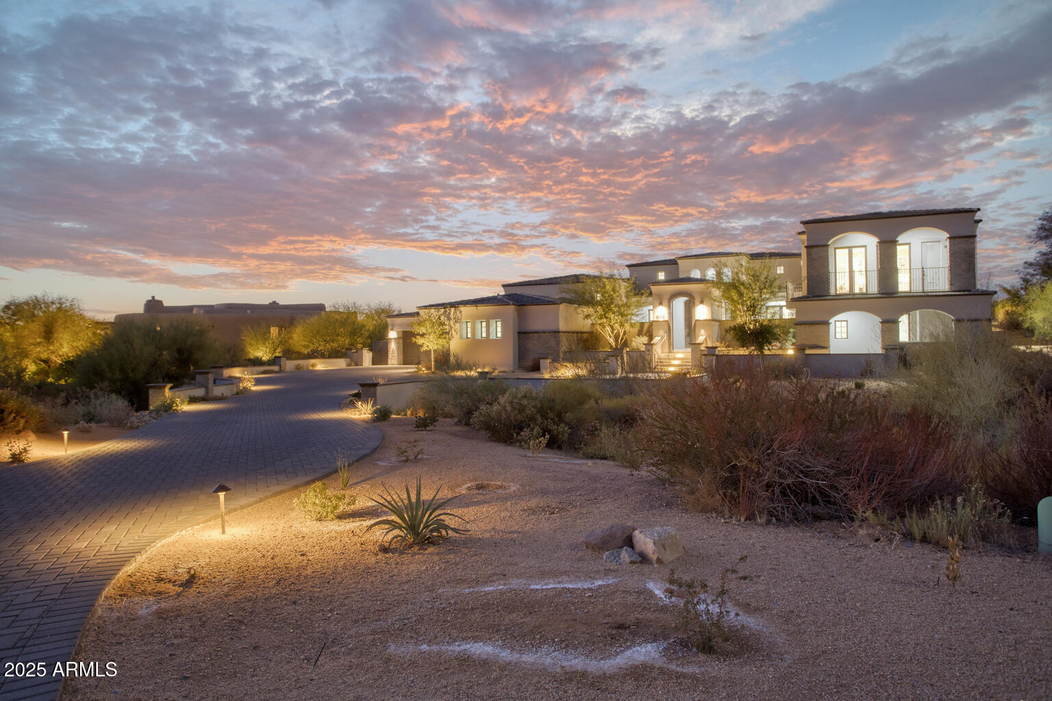 DESERT MOUNTAIN PHASE 1 UNIT 2 LOT 206-335 TR A - Residential