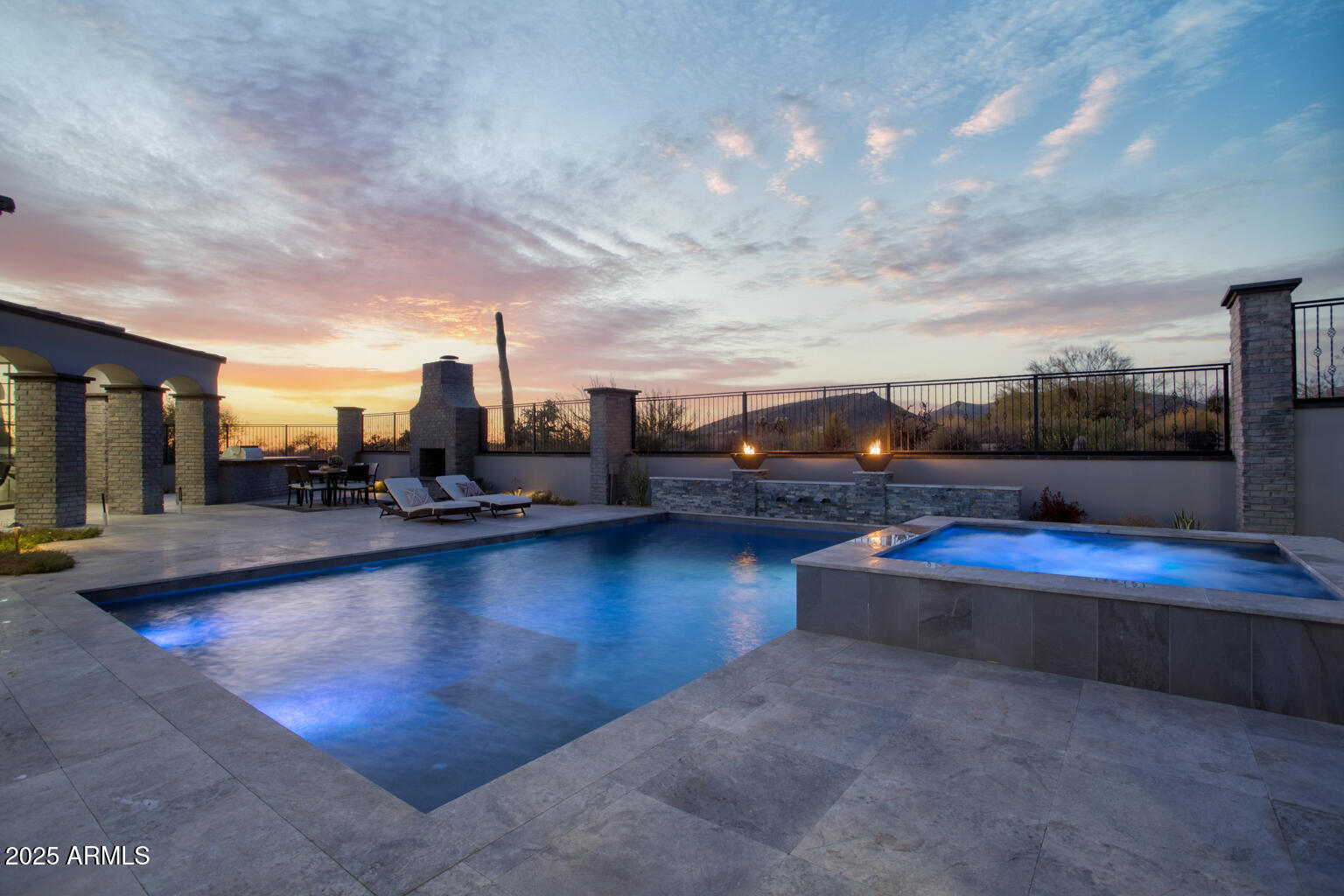 DESERT MOUNTAIN PHASE 1 UNIT 2 LOT 206-335 TR A - Residential