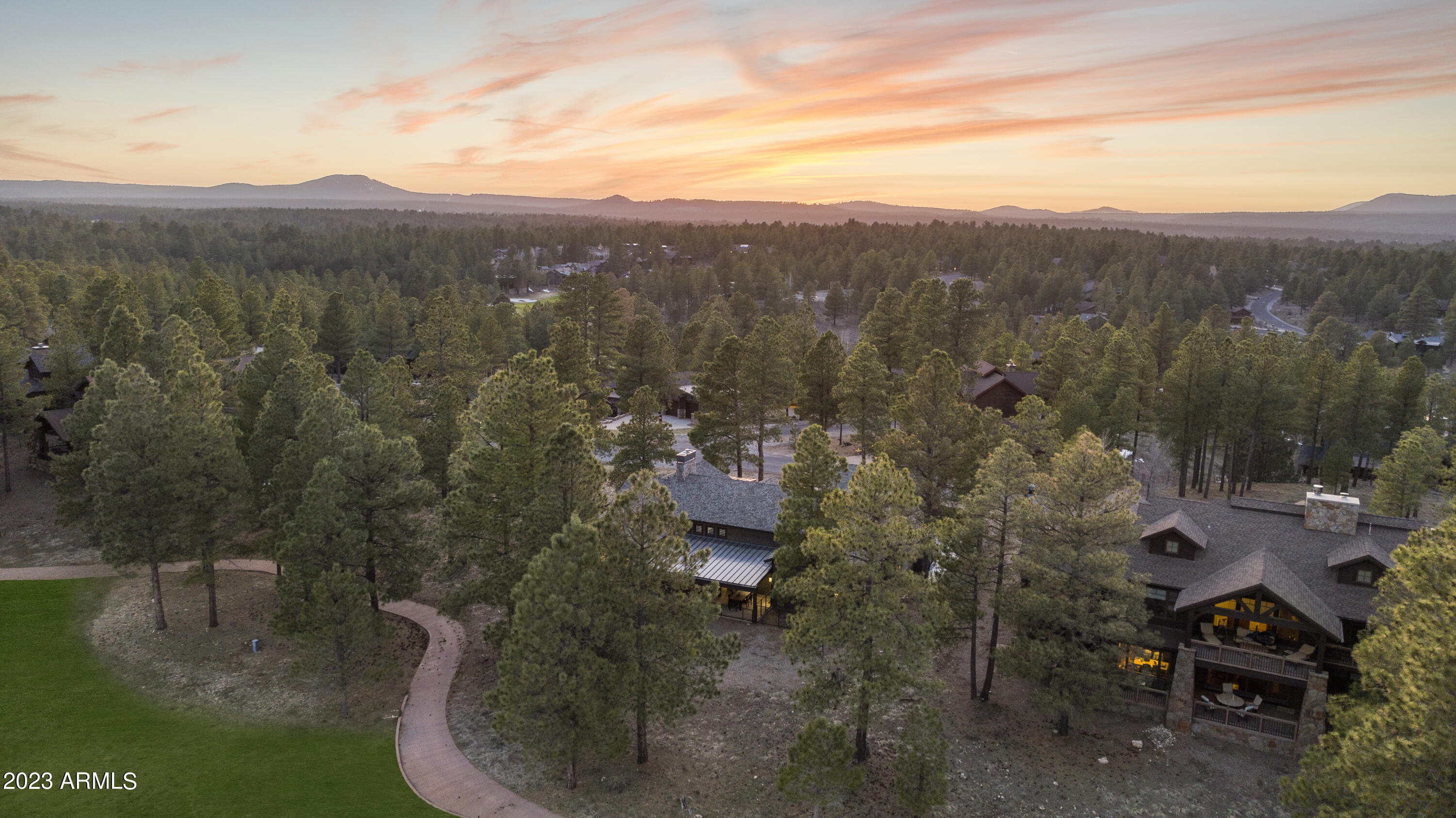 The Estates at Pine Canyon - Residential