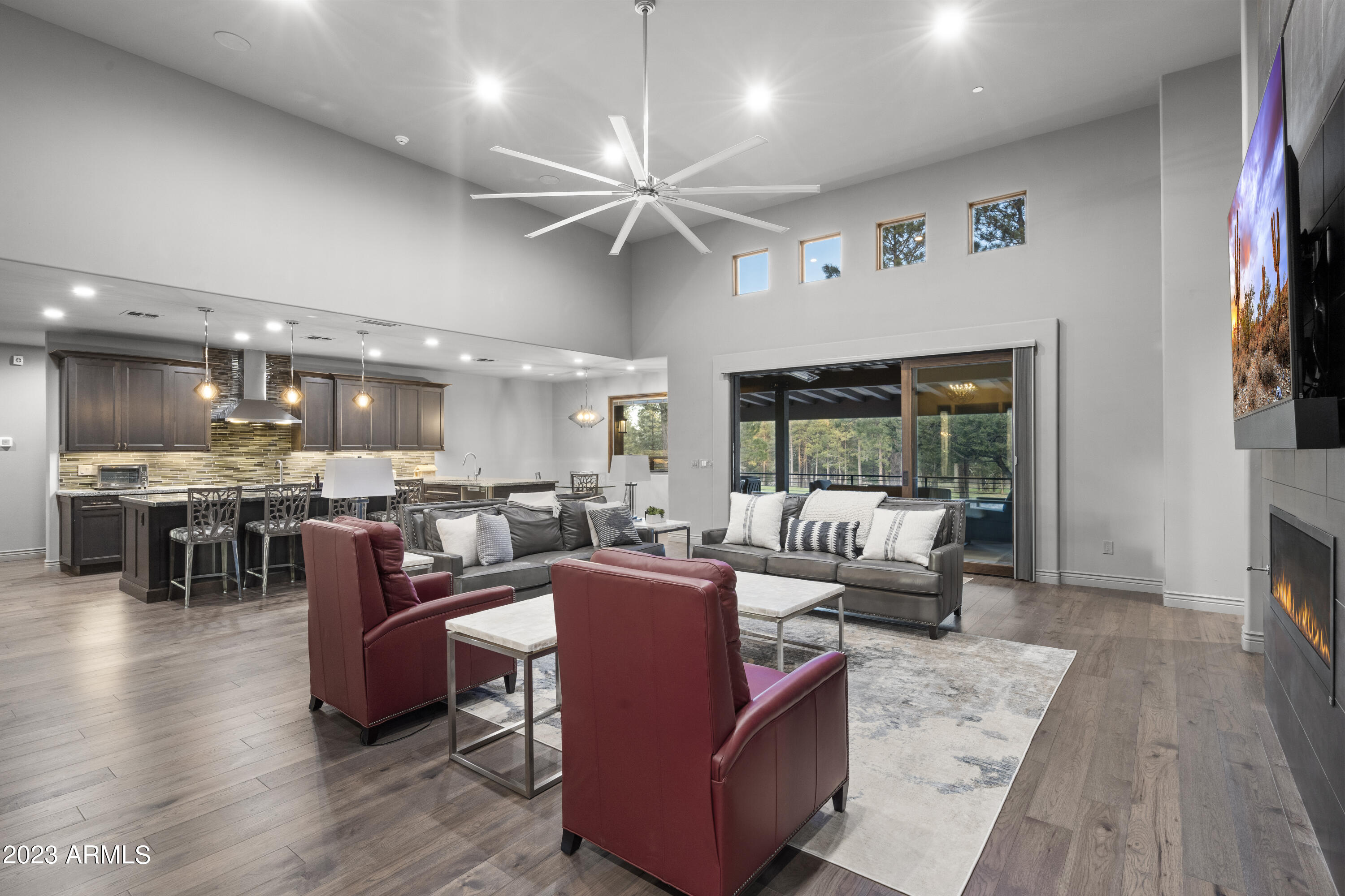 The Estates at Pine Canyon - Residential