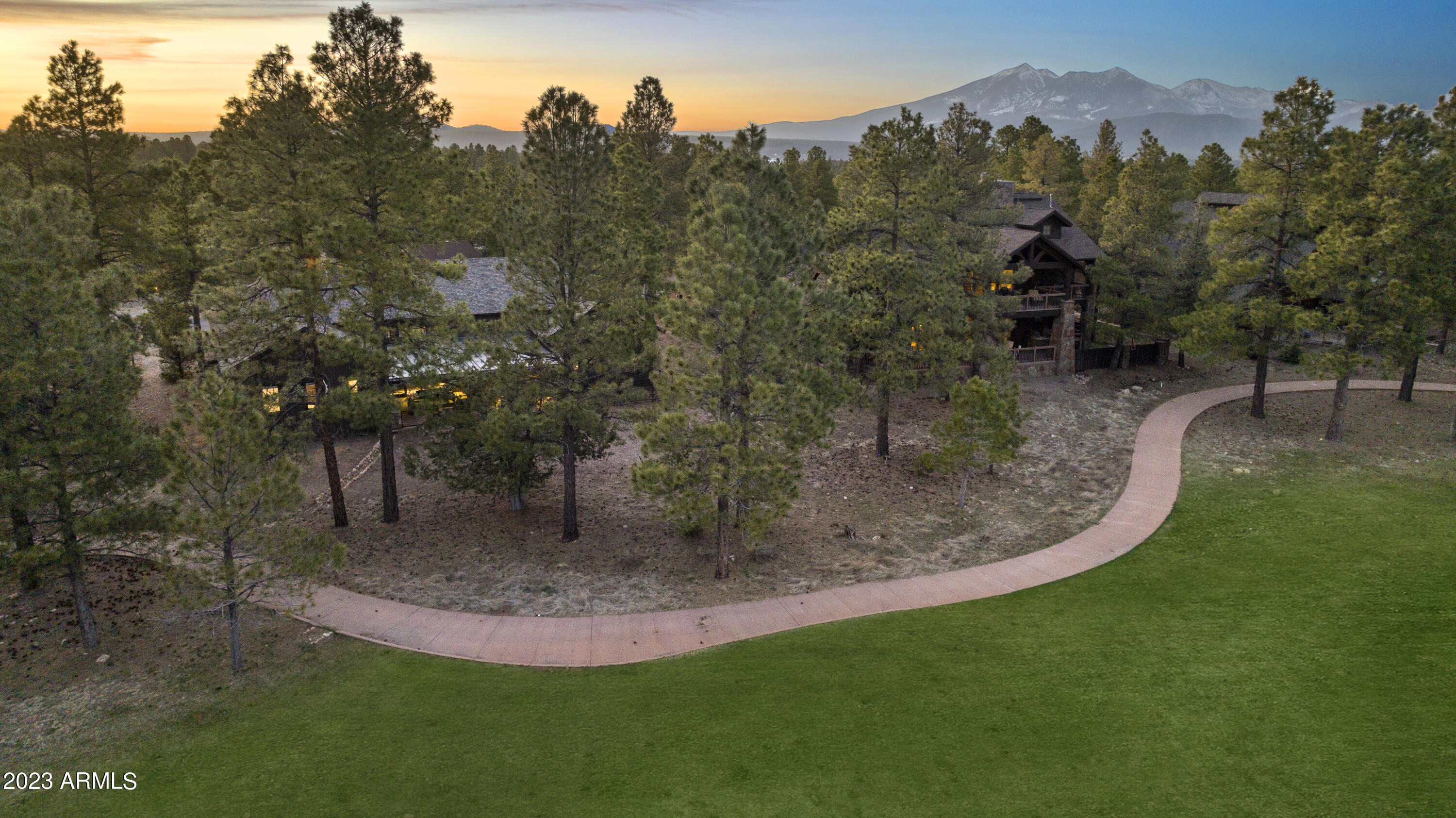 The Estates at Pine Canyon - Residential