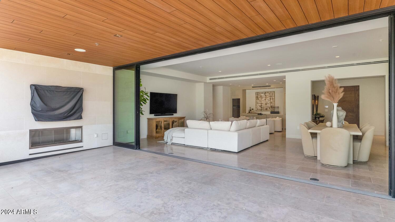 7000 EAST LINCOLN VILLAS CONDOMINIUM - Residential