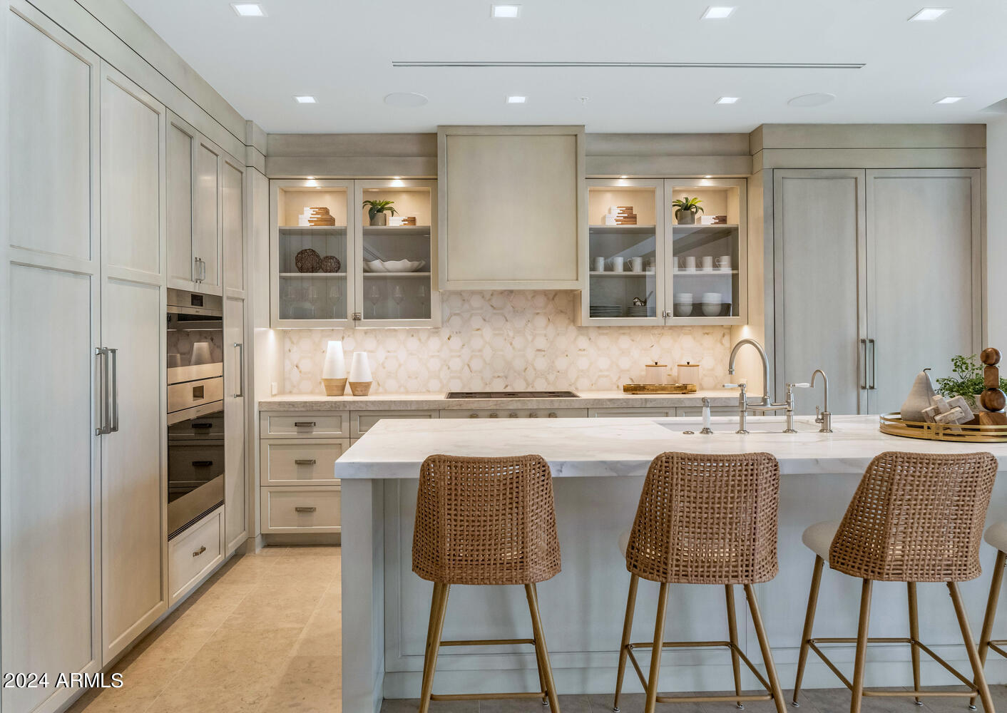 7000 EAST LINCOLN VILLAS CONDOMINIUM - Residential