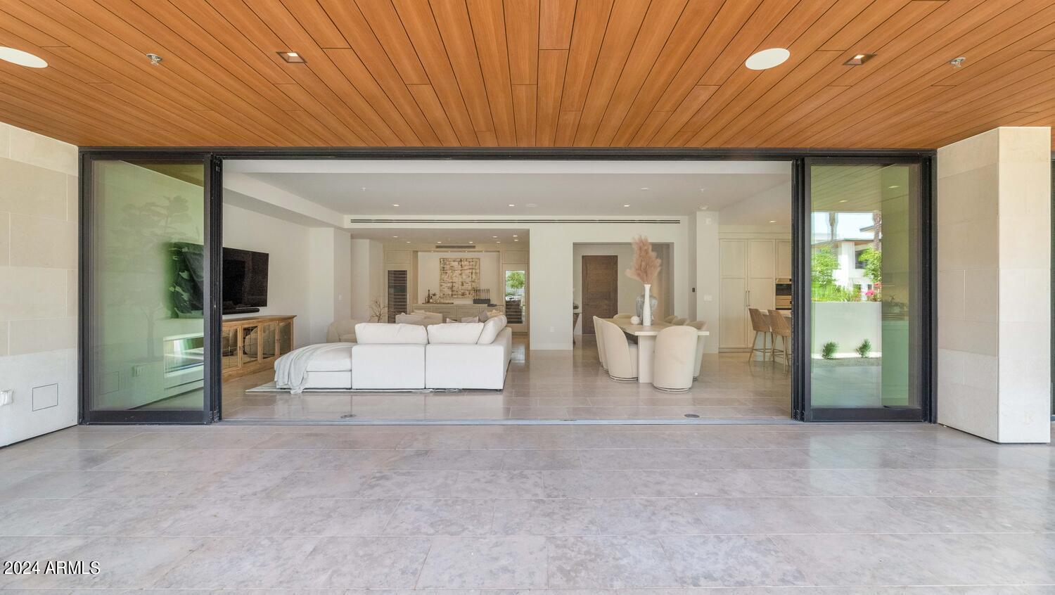 7000 EAST LINCOLN VILLAS CONDOMINIUM - Residential