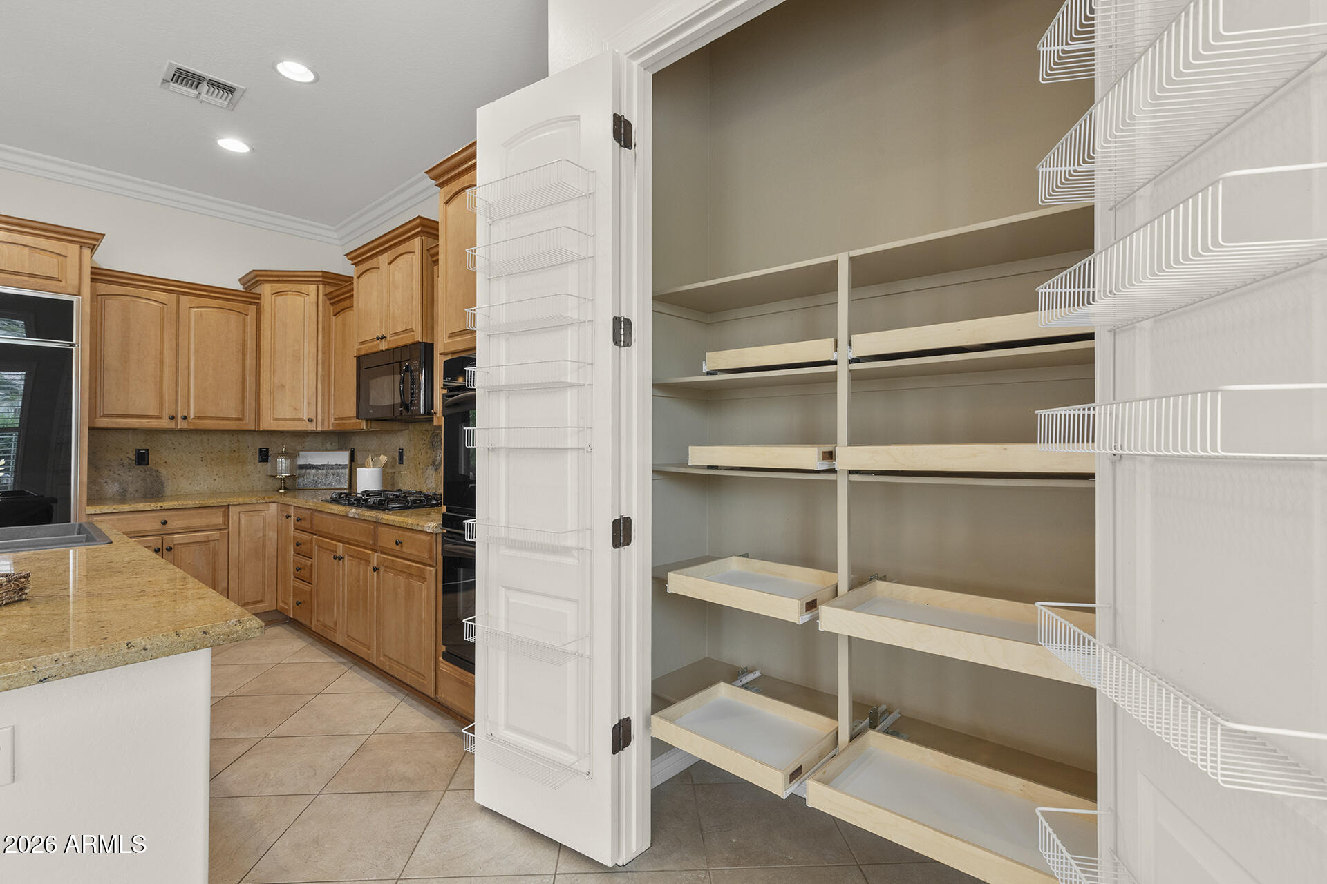 CORTE BELLA COUNTRY CLUB - Residential