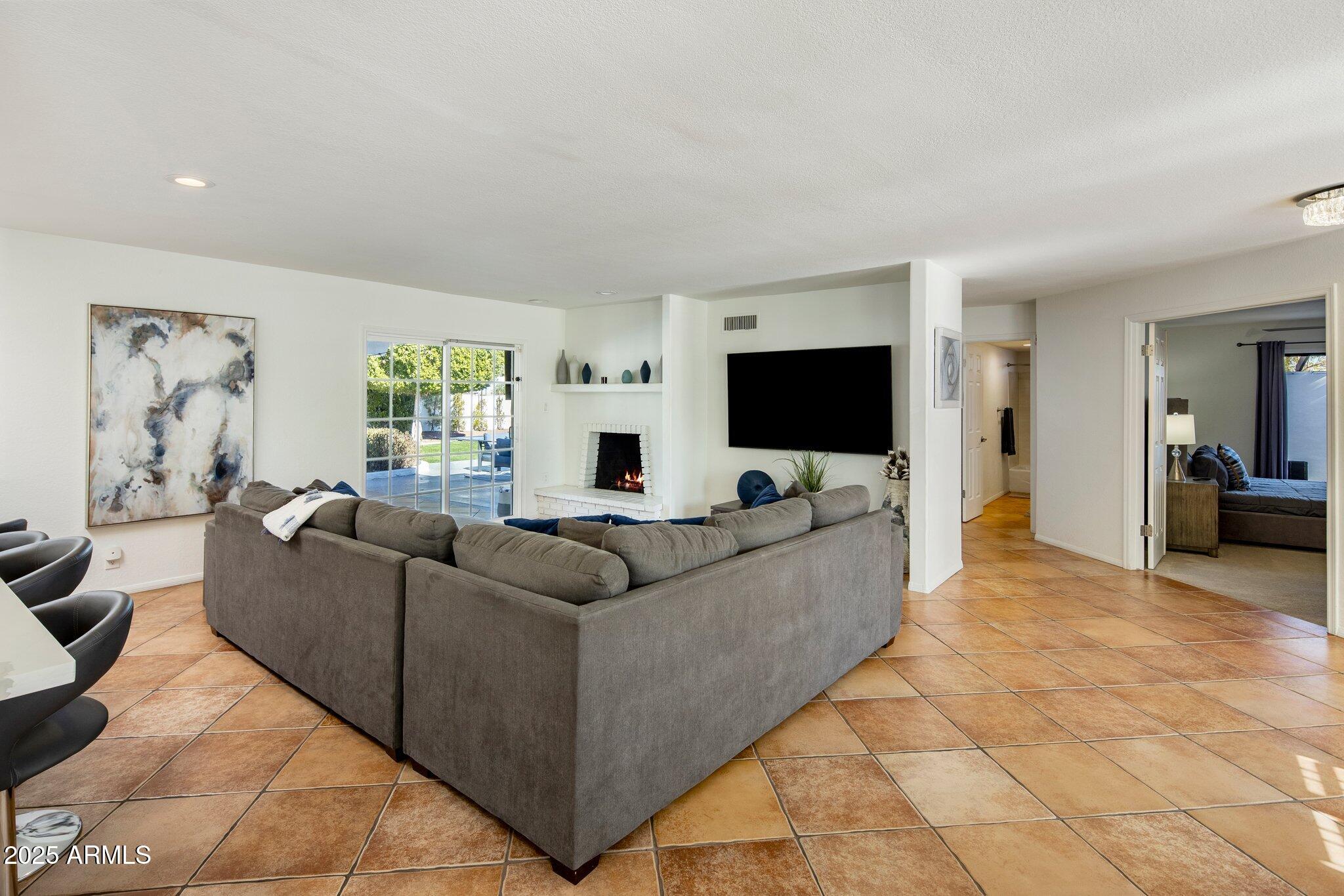 THUNDERBIRD EAST UNIT 2 - Residential