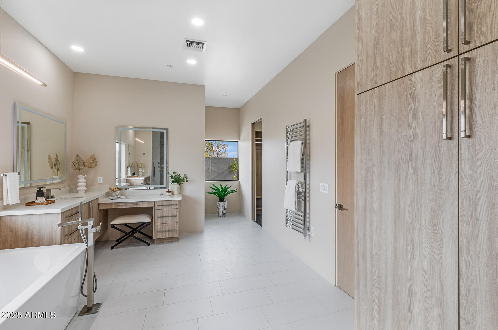 DESERT ESTATES 4 - Residential