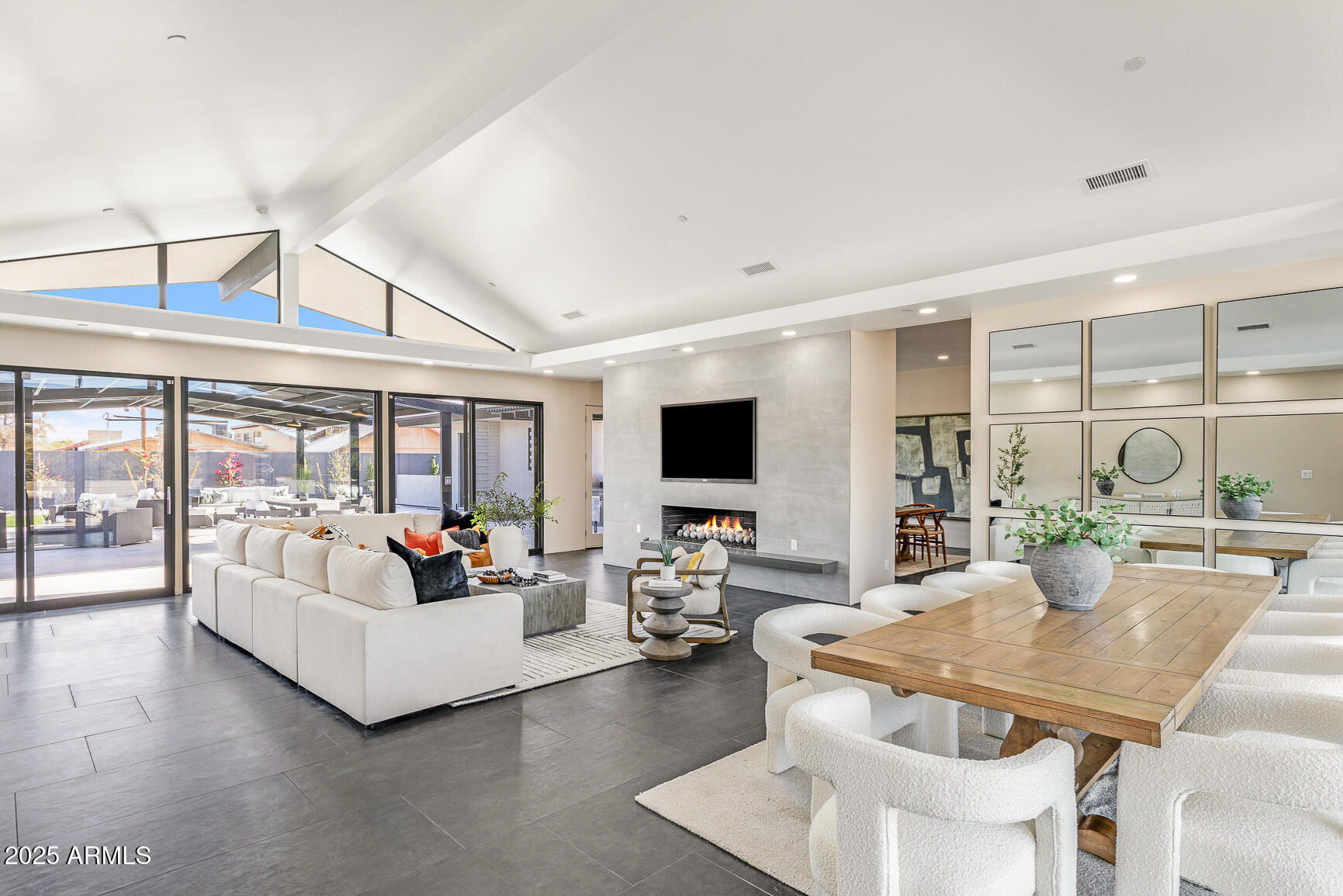 DESERT ESTATES 4 - Residential