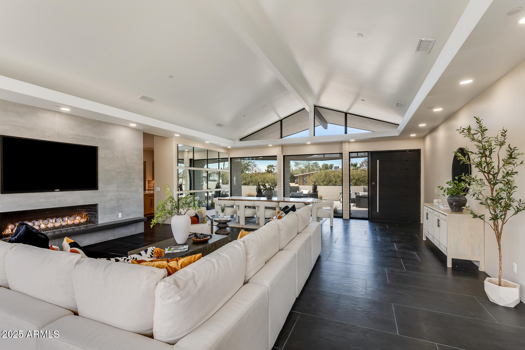 DESERT ESTATES 4 - Residential