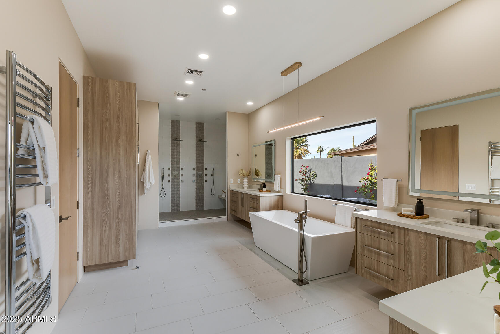 DESERT ESTATES 4 - Residential