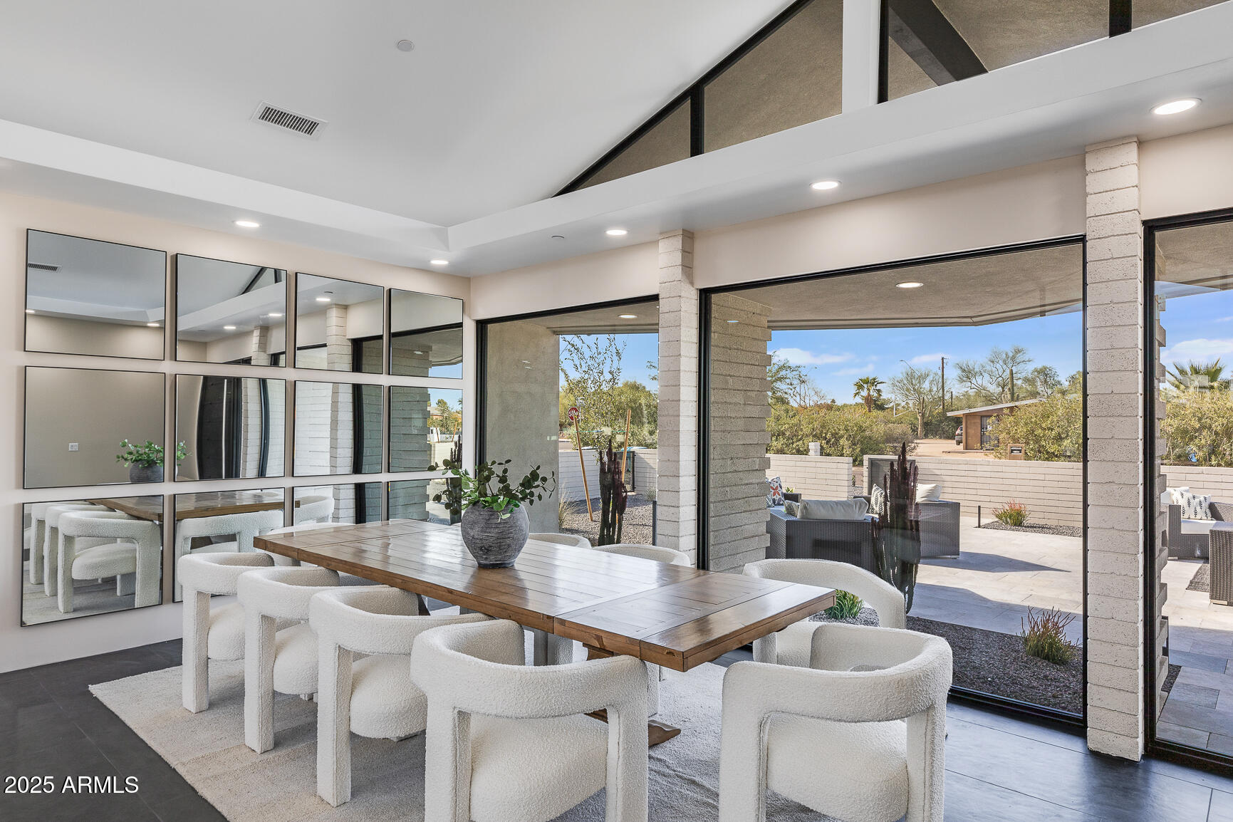 DESERT ESTATES 4 - Residential