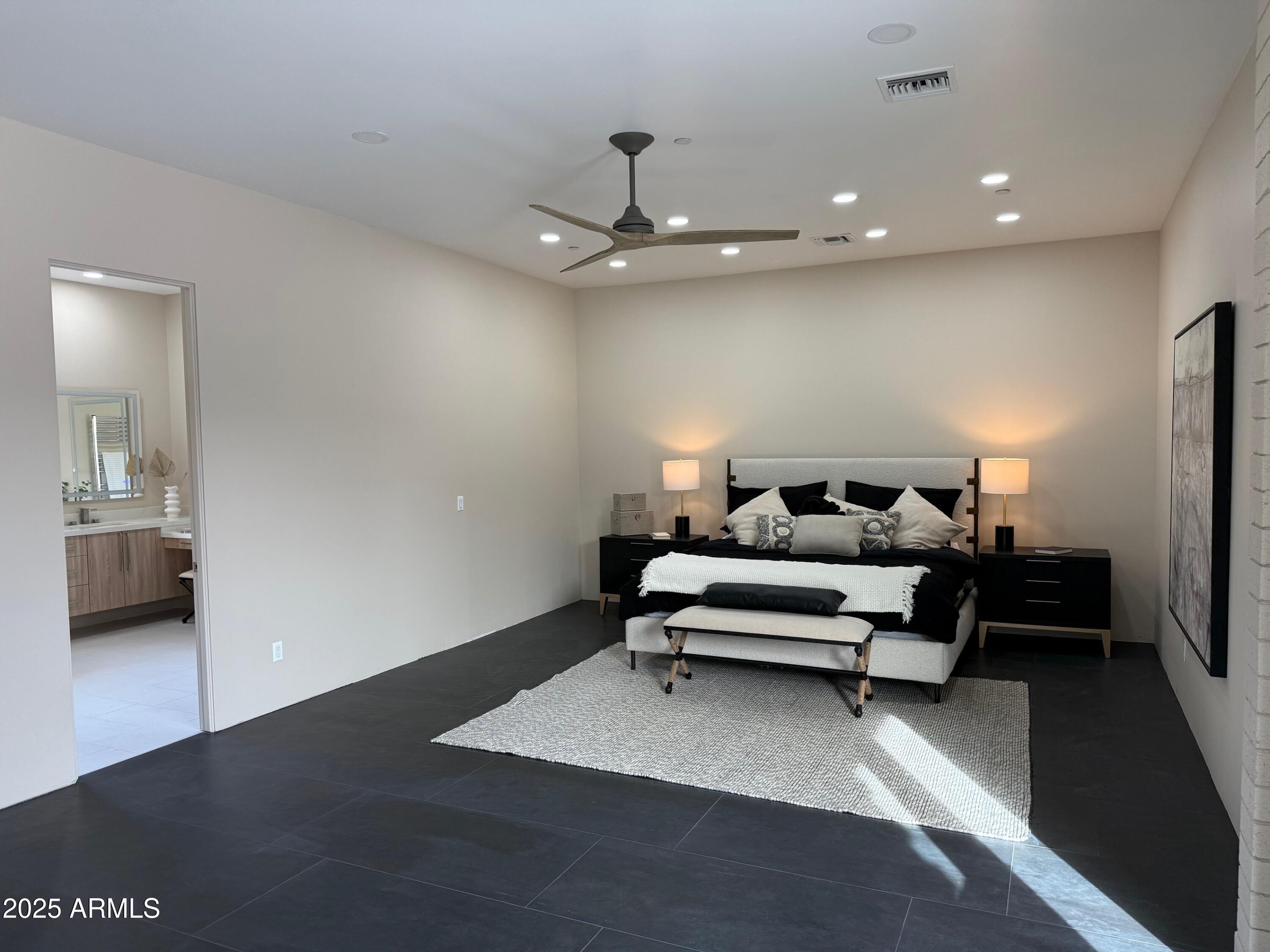 DESERT ESTATES 4 - Residential