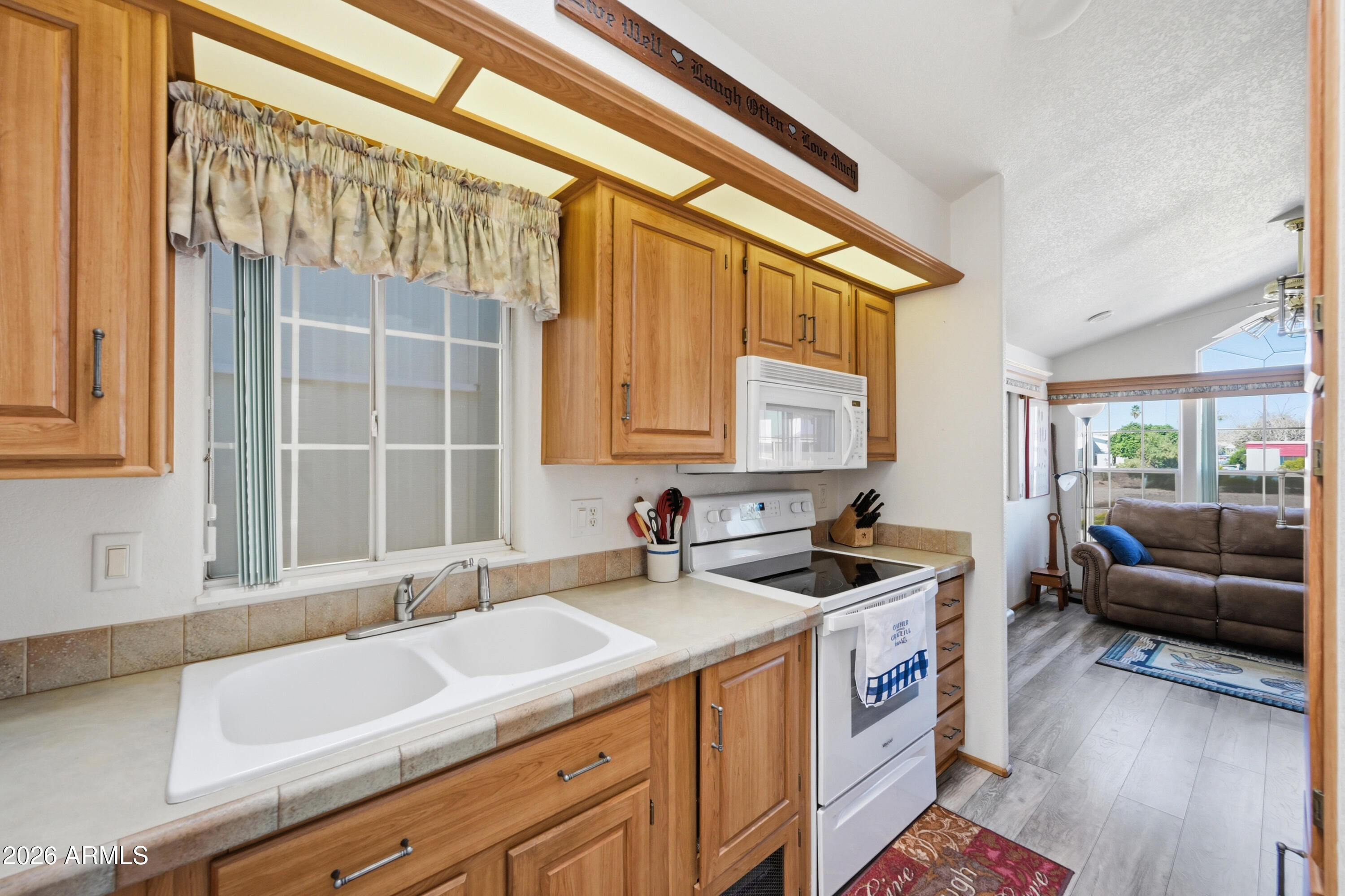 CALIENTE CASA DE SOL UNIT THREE - Residential
