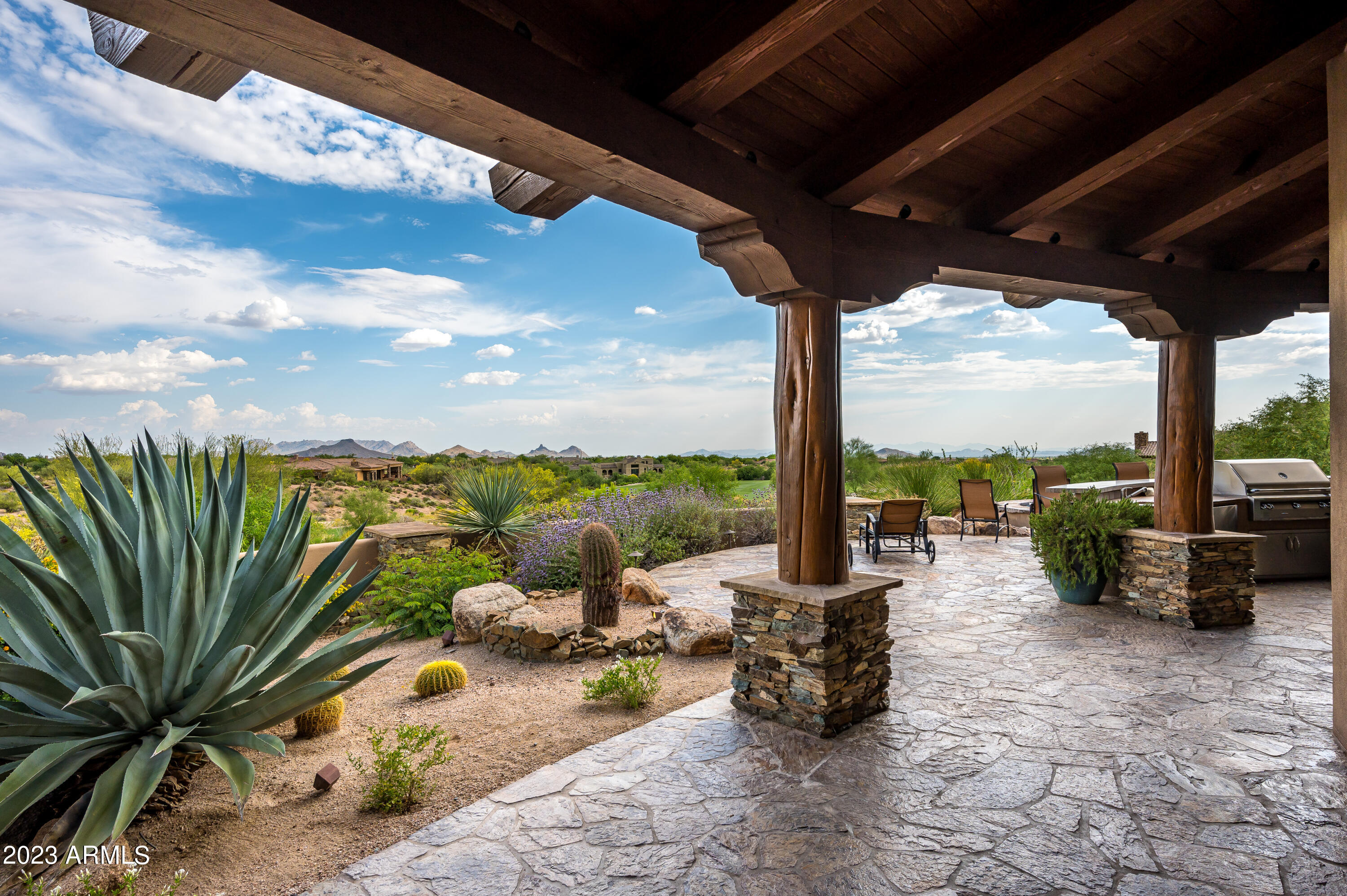 DESERT MOUNTAIN PHASE 1 UNIT 2 LOT 206-335 TR A - Residential