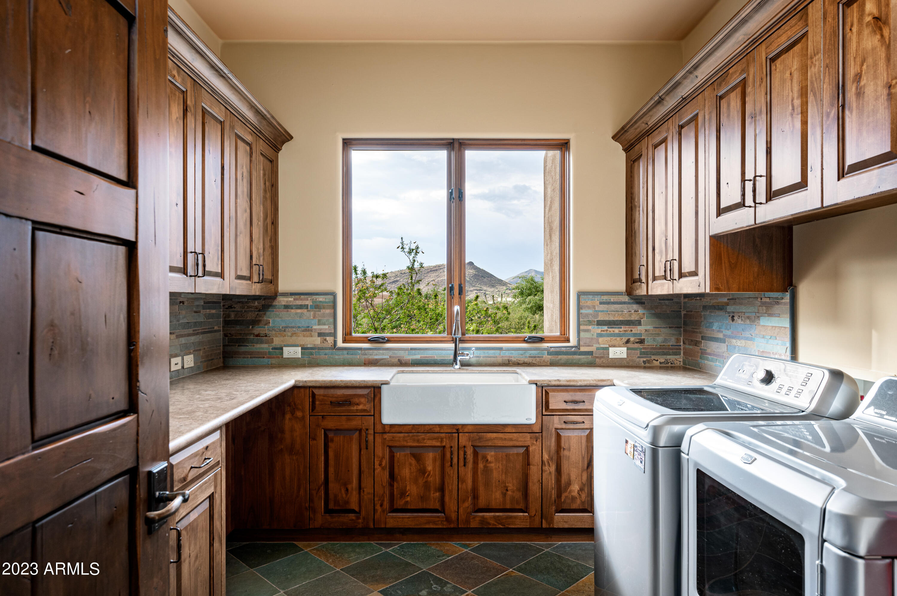 DESERT MOUNTAIN PHASE 1 UNIT 2 LOT 206-335 TR A - Residential