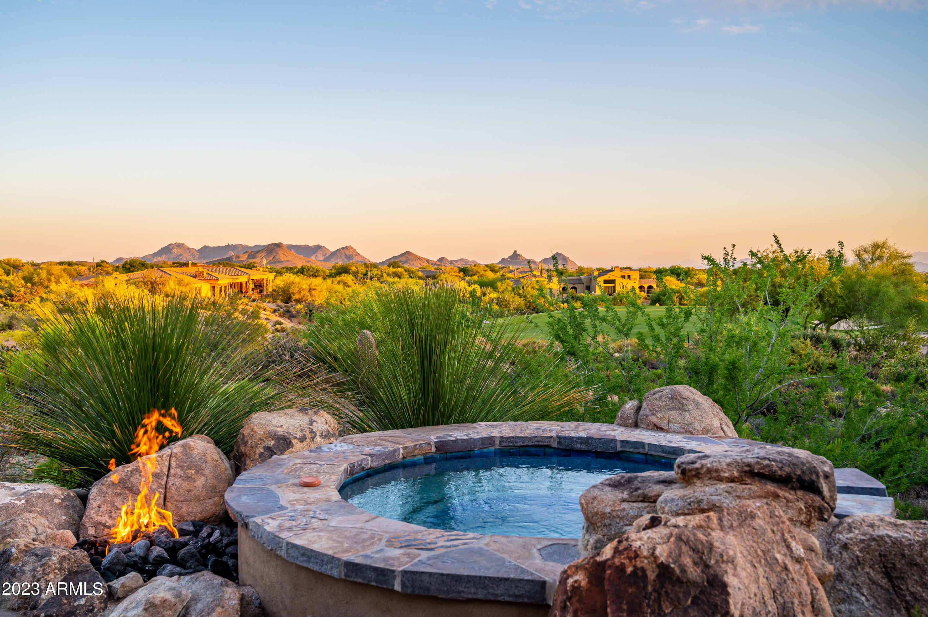 DESERT MOUNTAIN PHASE 1 UNIT 2 LOT 206-335 TR A - Residential