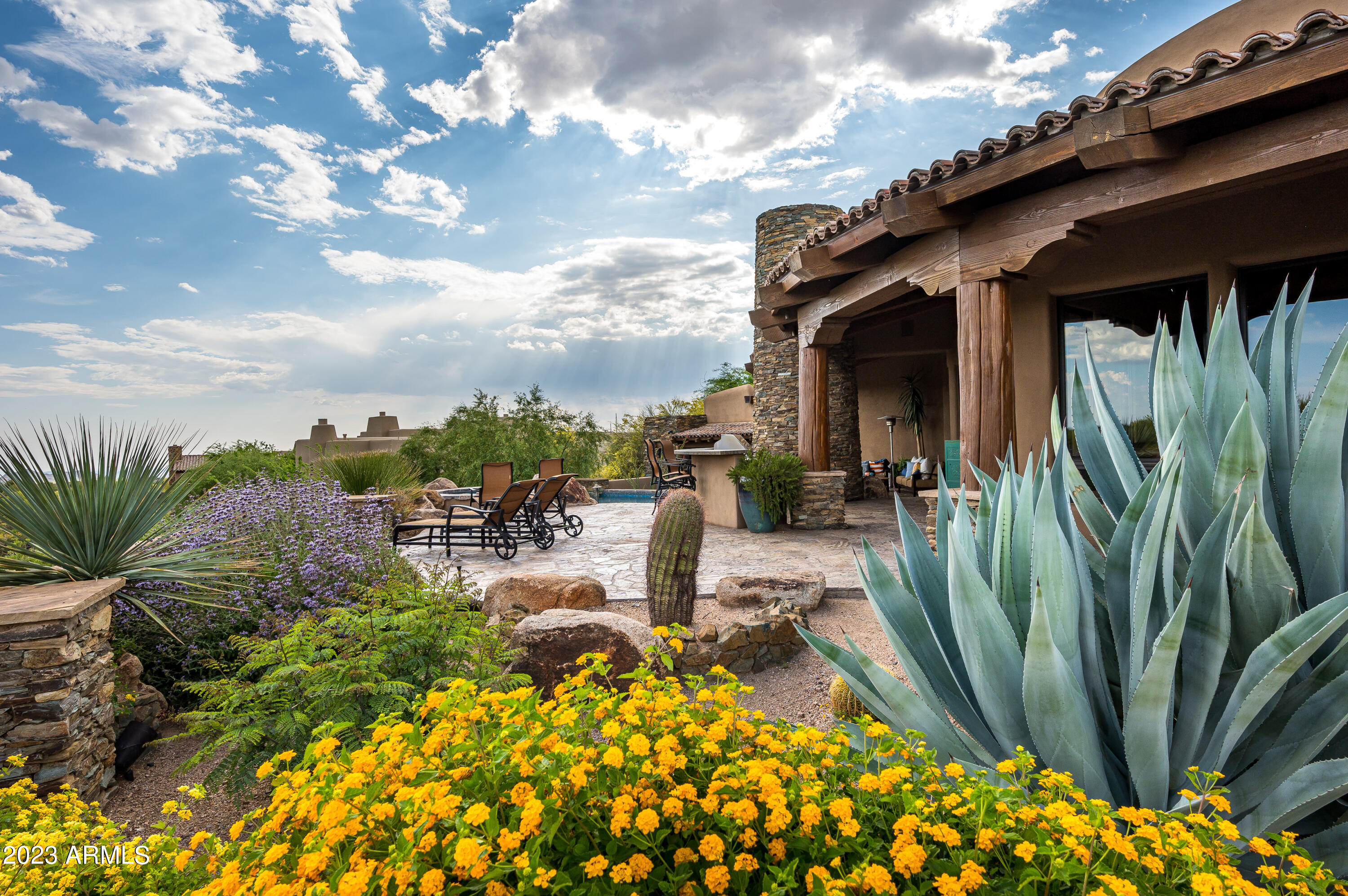 DESERT MOUNTAIN PHASE 1 UNIT 2 LOT 206-335 TR A - Residential