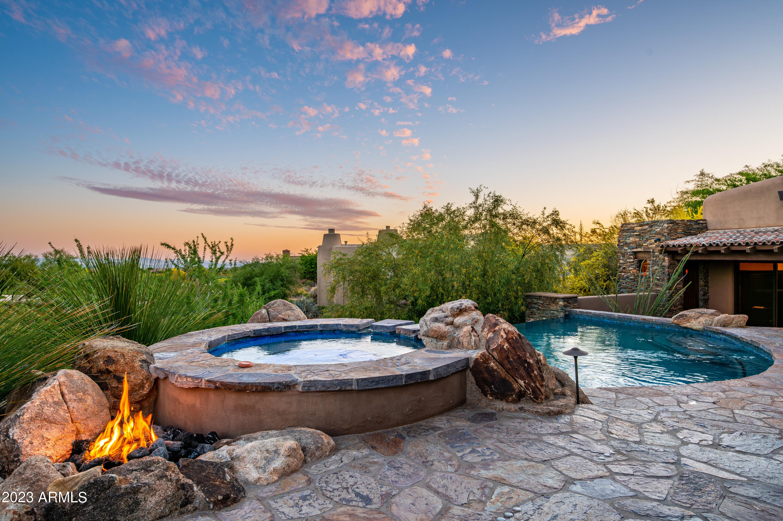 DESERT MOUNTAIN PHASE 1 UNIT 2 LOT 206-335 TR A - Residential