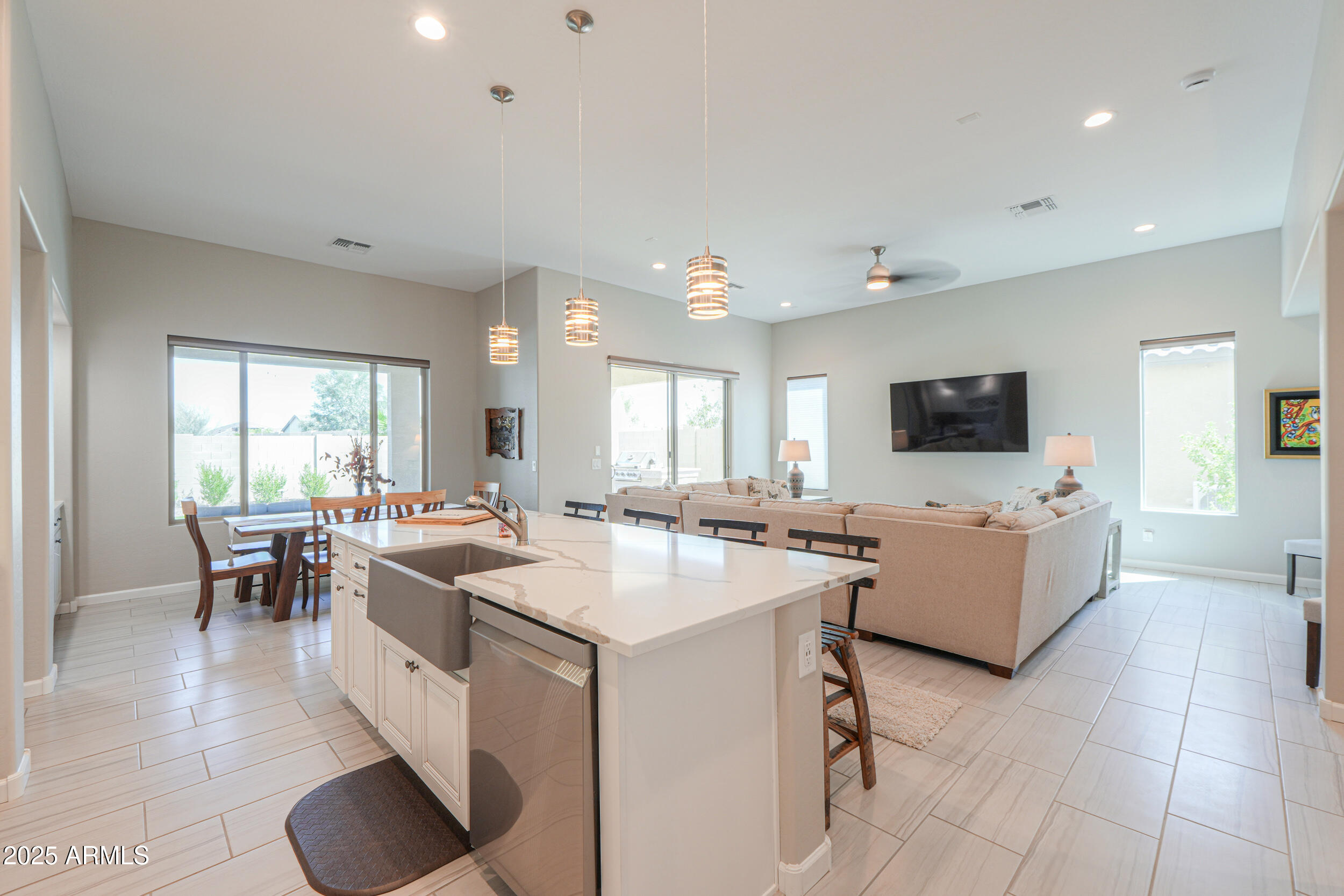 ROBSON RANCH - Residential