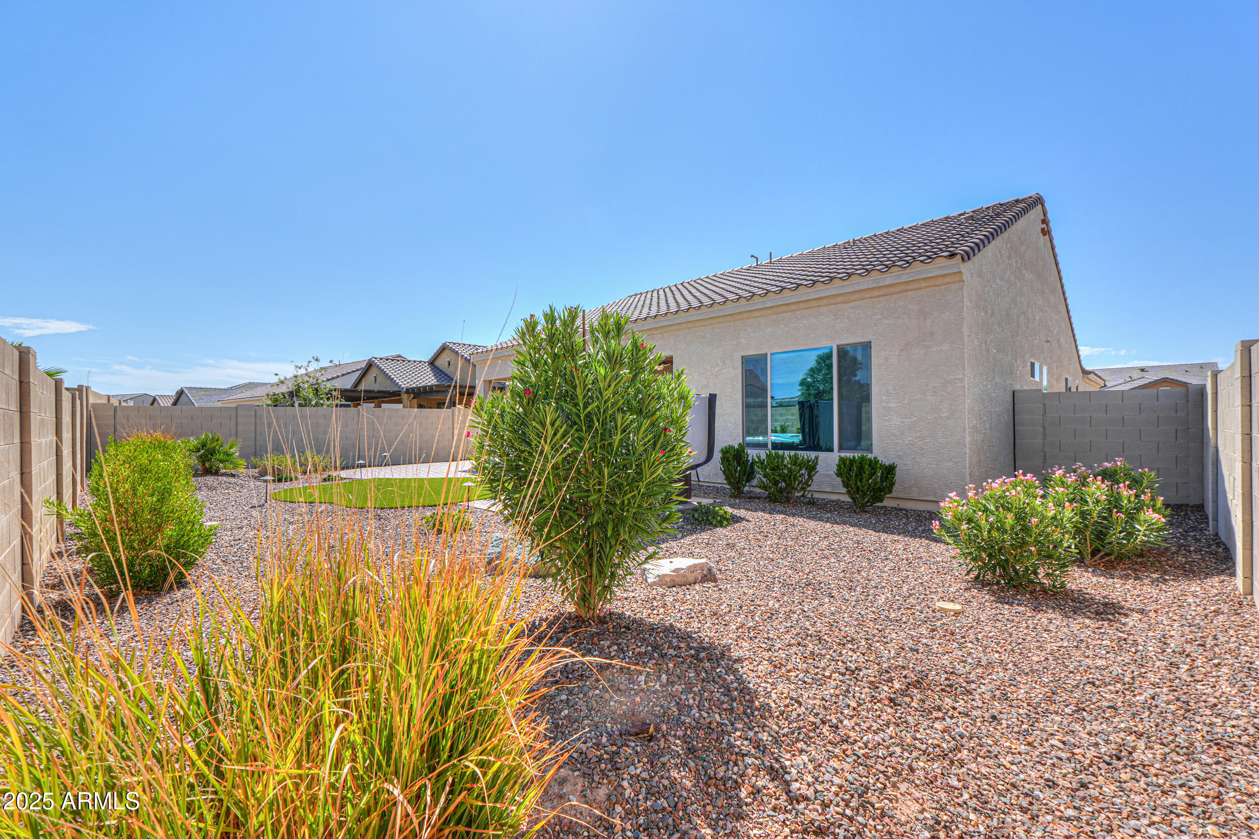 ROBSON RANCH - Residential