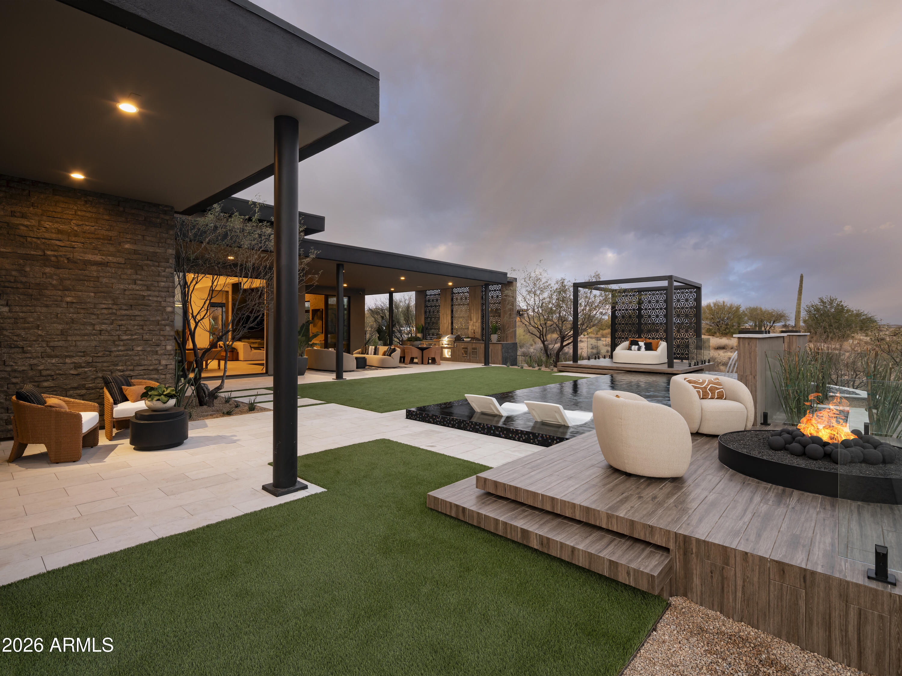 MCDOWELL MOUNTAIN MANOR - Residential