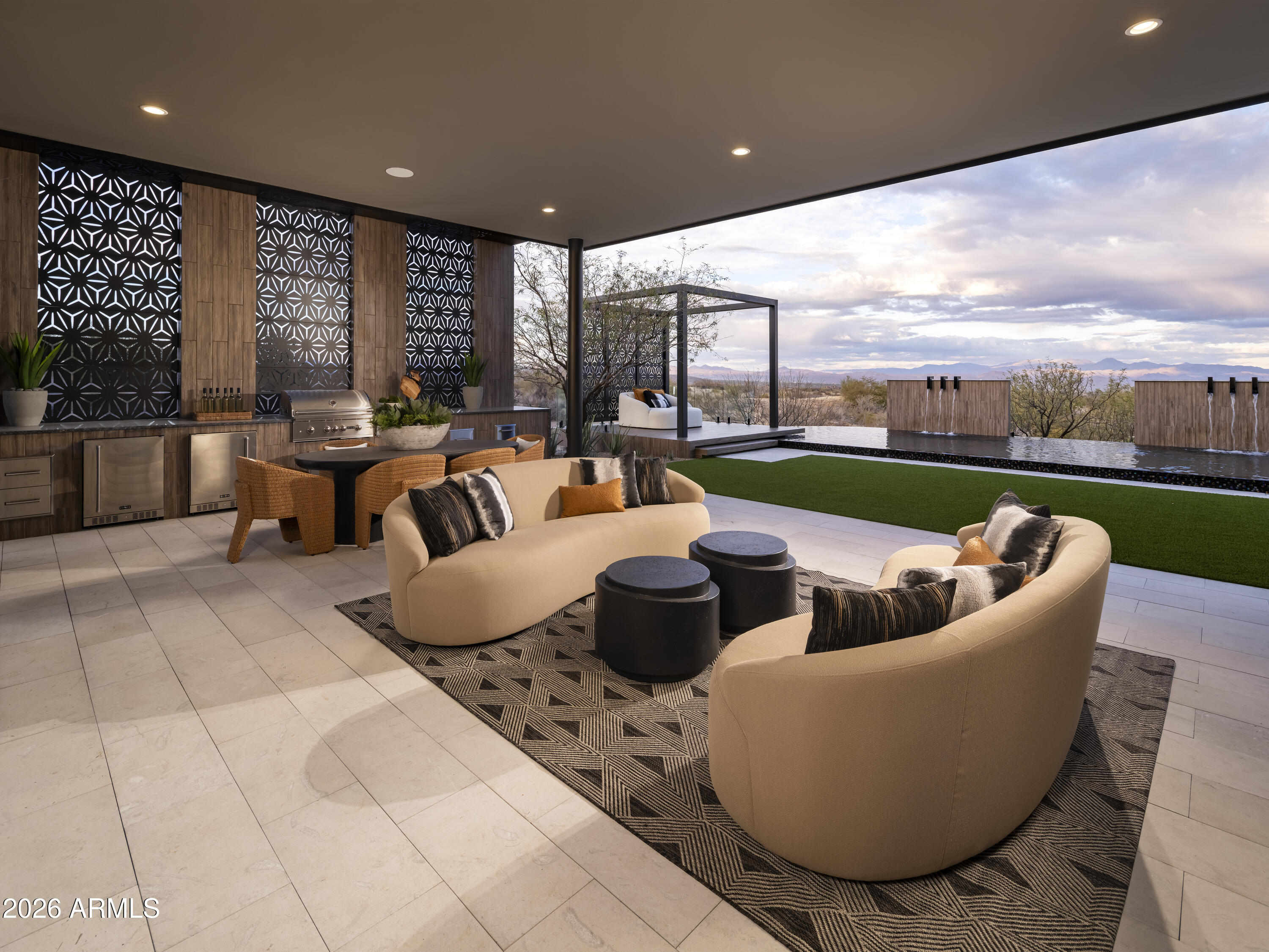 MCDOWELL MOUNTAIN MANOR - Residential