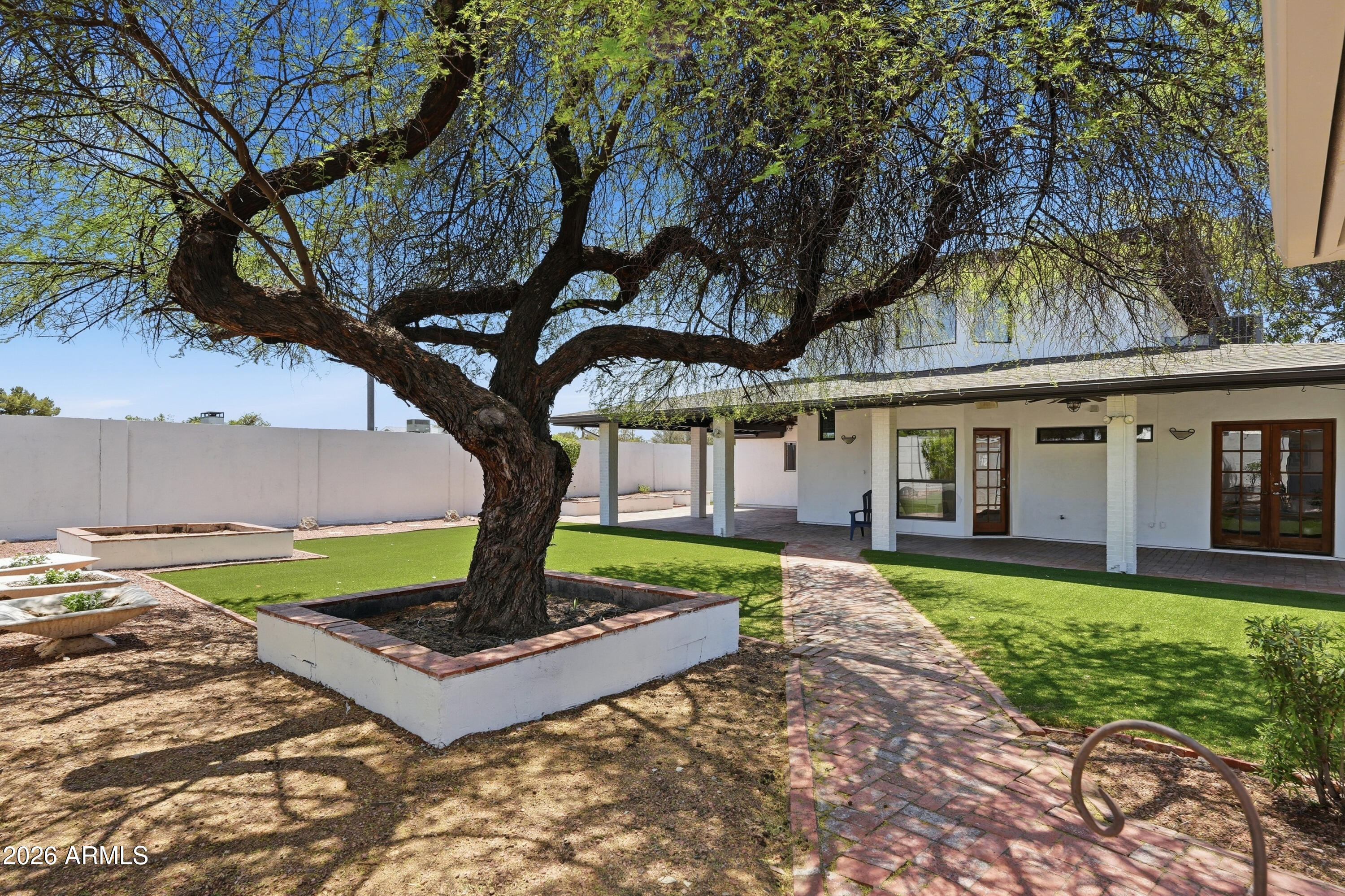 PATIO DEL SOL - Residential