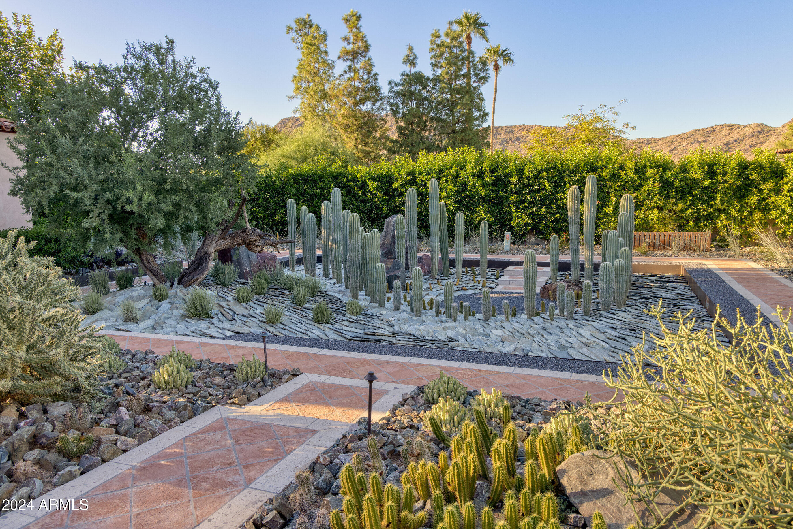 TILYOU RANCHITO LOT 7-14 - Residential