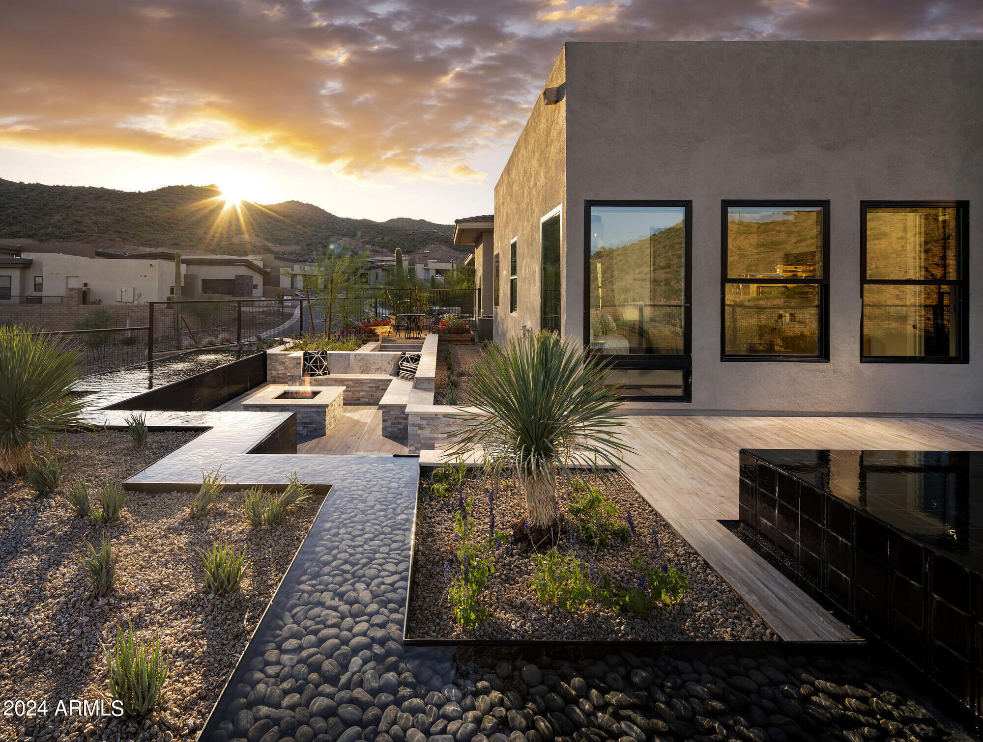 ADERO CANYON PARCEL 5 REPLAT - Residential