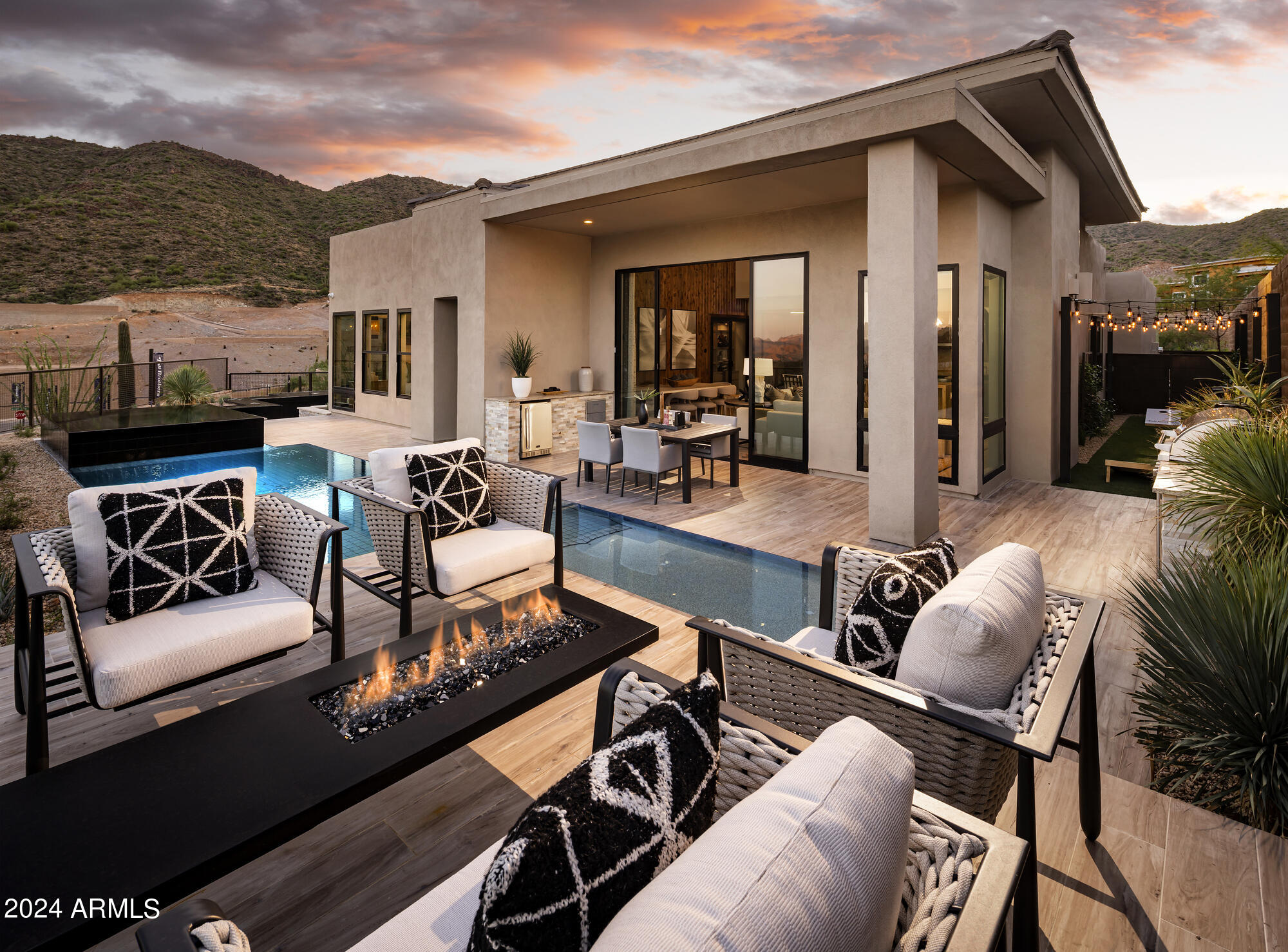 ADERO CANYON PARCEL 5 REPLAT - Residential