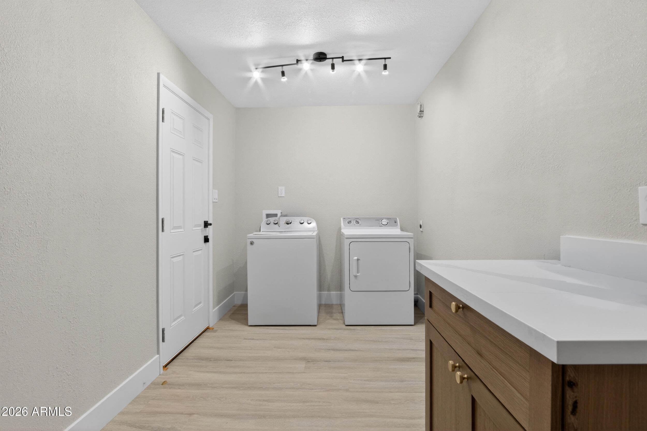 MELODY MESA - Residential
