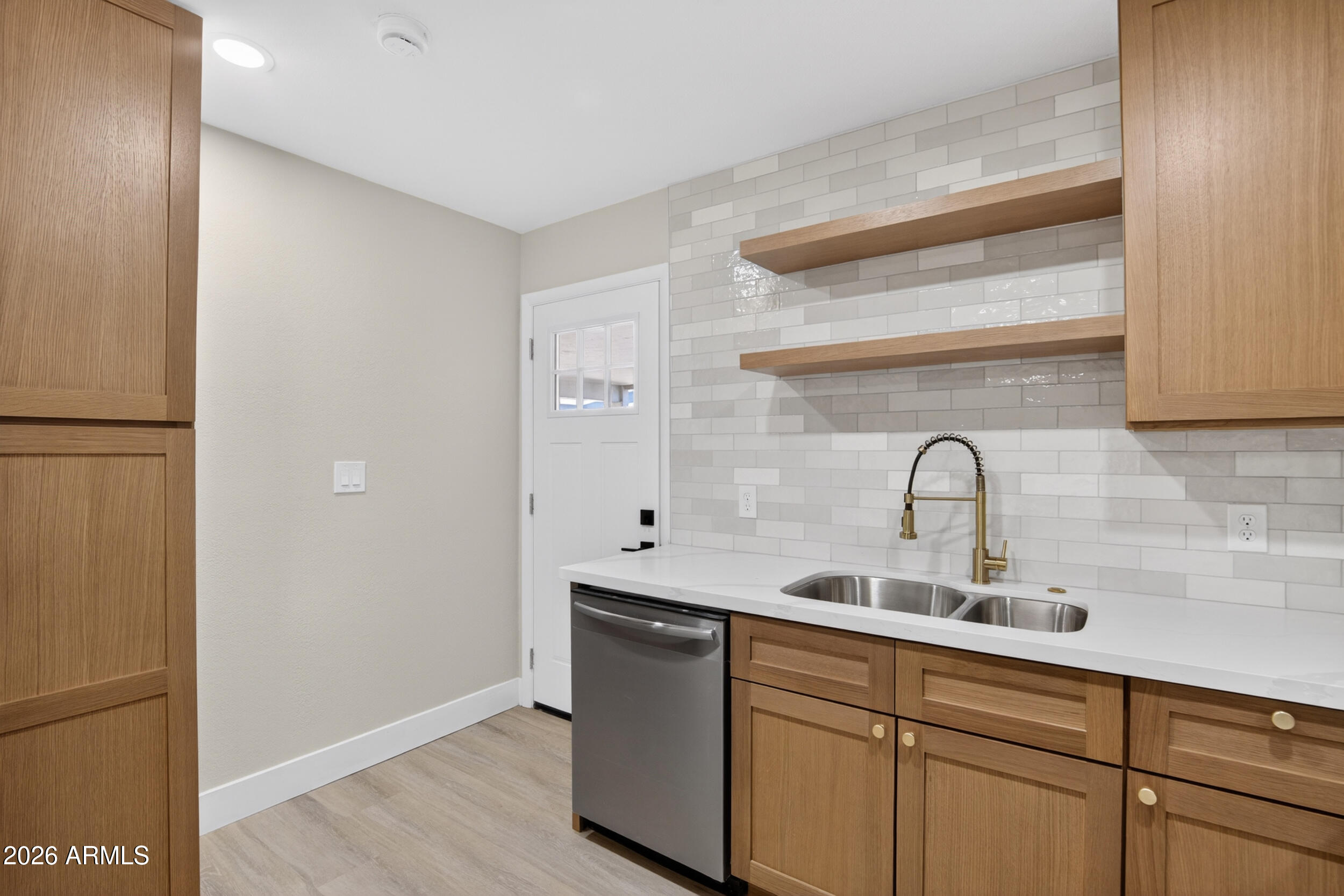MELODY MESA - Residential