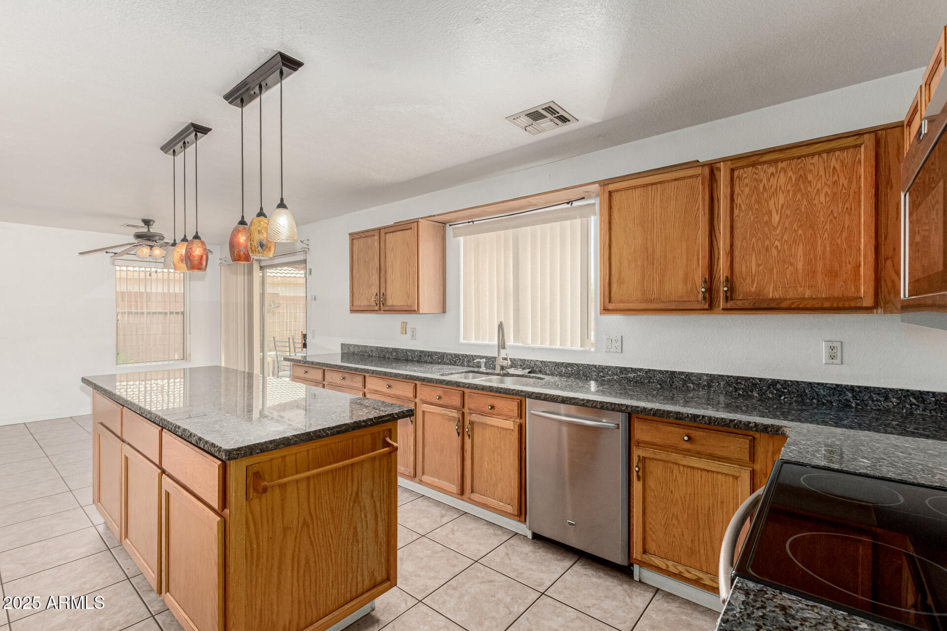 DAVE BROWN AT DYSART AND THUNDERBIRD - Residential