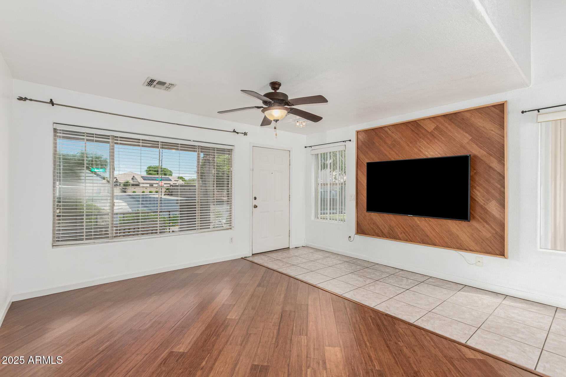 DAVE BROWN AT DYSART AND THUNDERBIRD - Residential