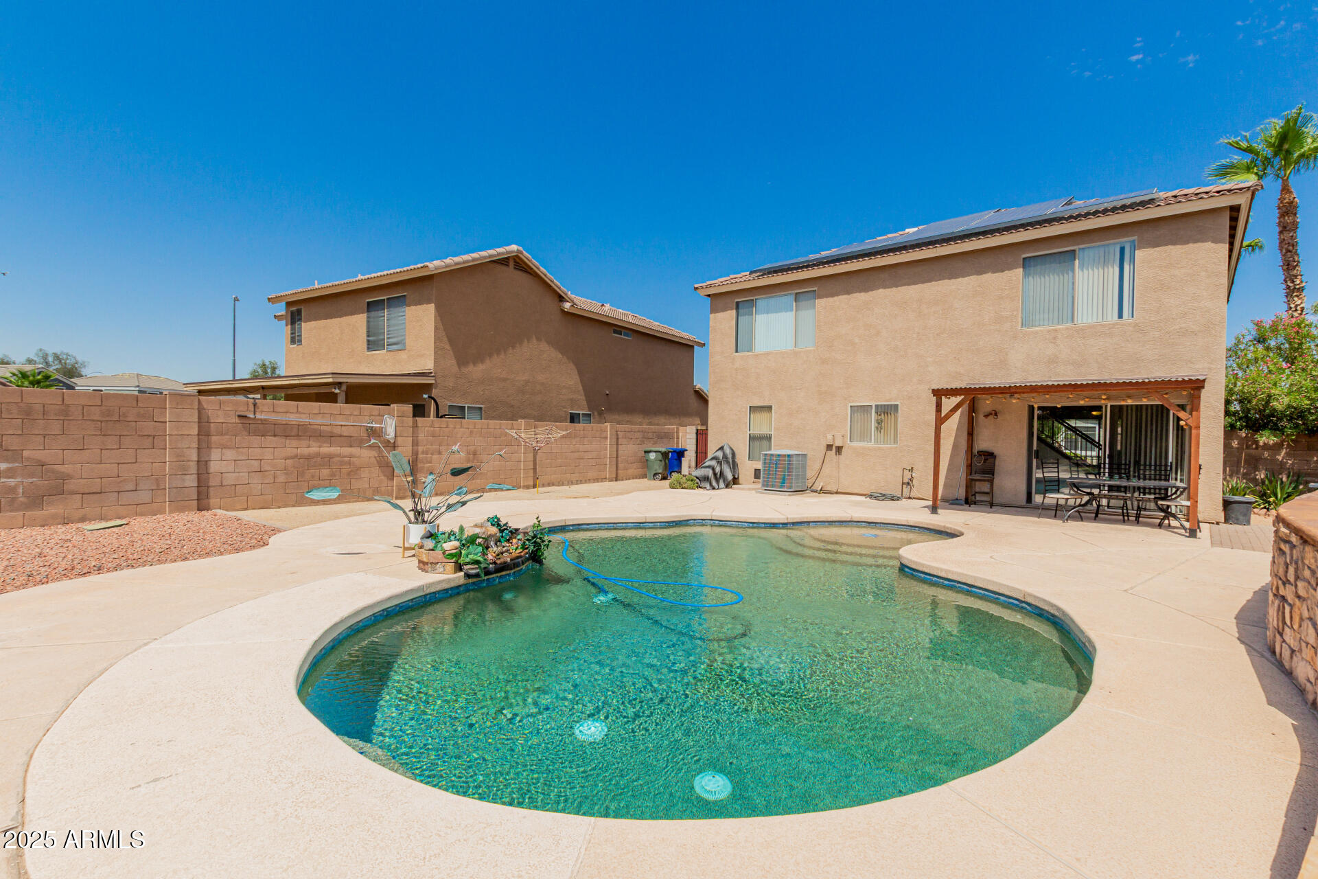 DAVE BROWN AT DYSART AND THUNDERBIRD - Residential
