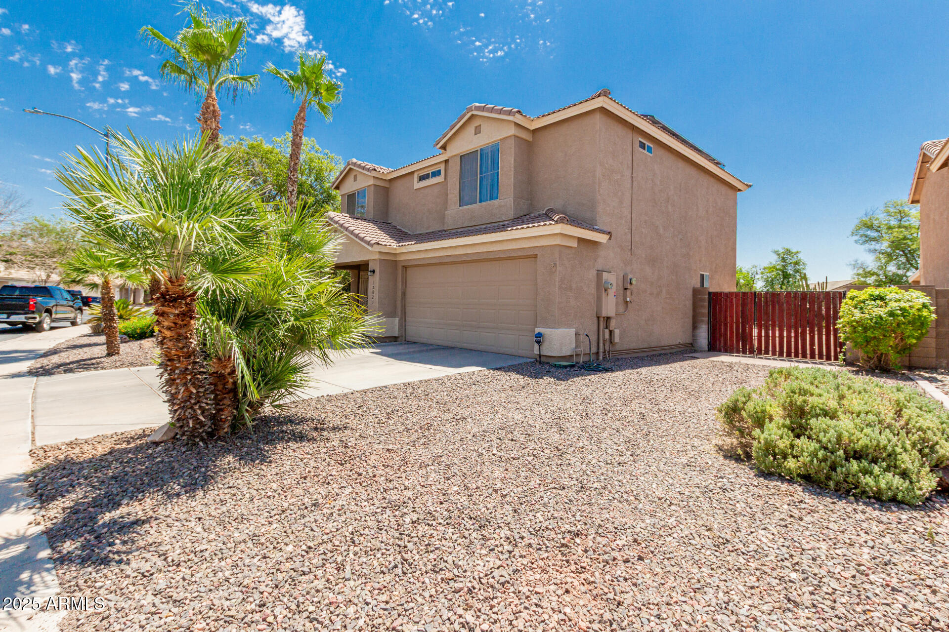 DAVE BROWN AT DYSART AND THUNDERBIRD - Residential