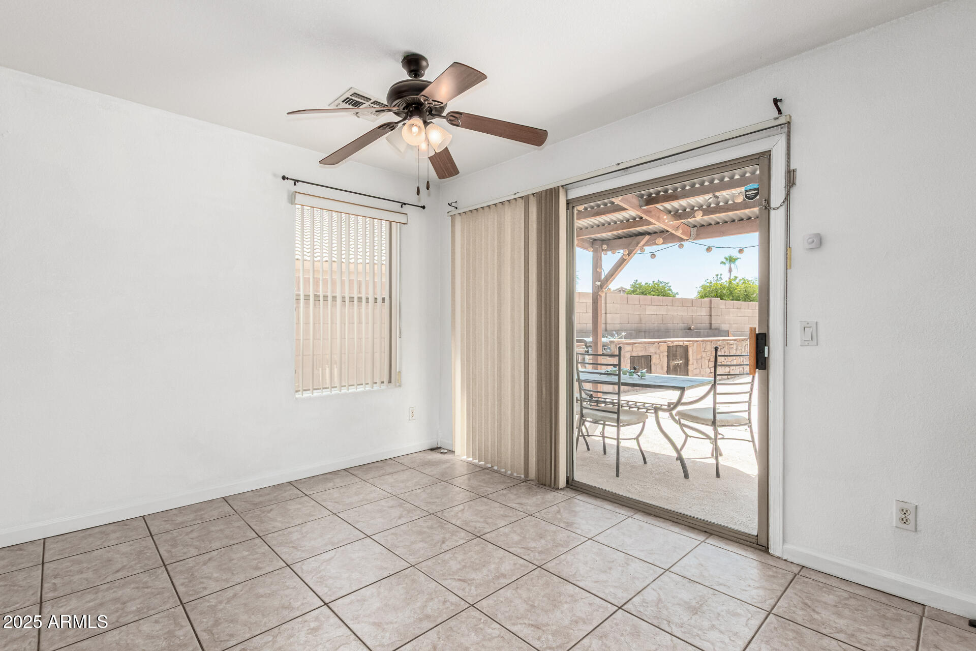 DAVE BROWN AT DYSART AND THUNDERBIRD - Residential