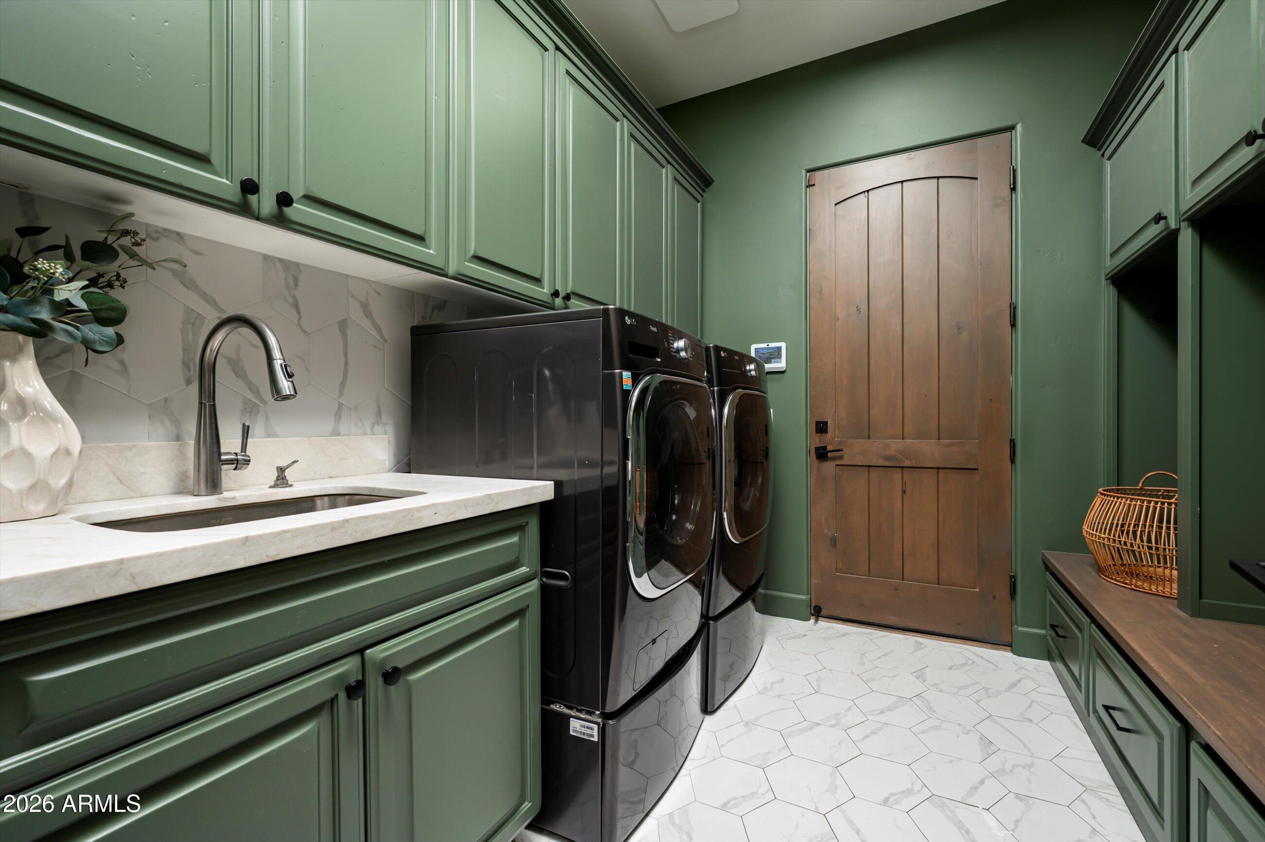 LONE MOUNTAIN ESTATES REPLAT - Residential