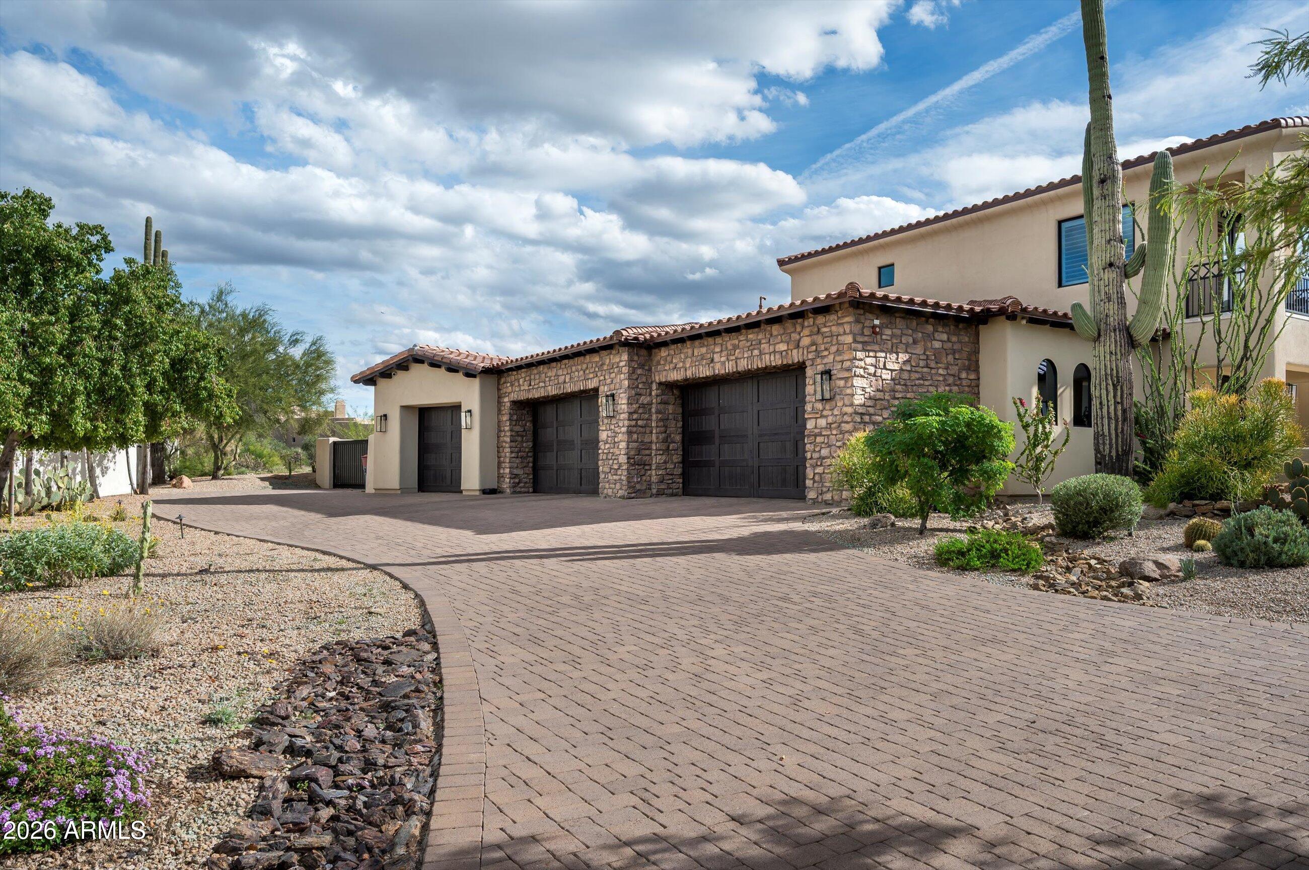 LONE MOUNTAIN ESTATES REPLAT - Residential