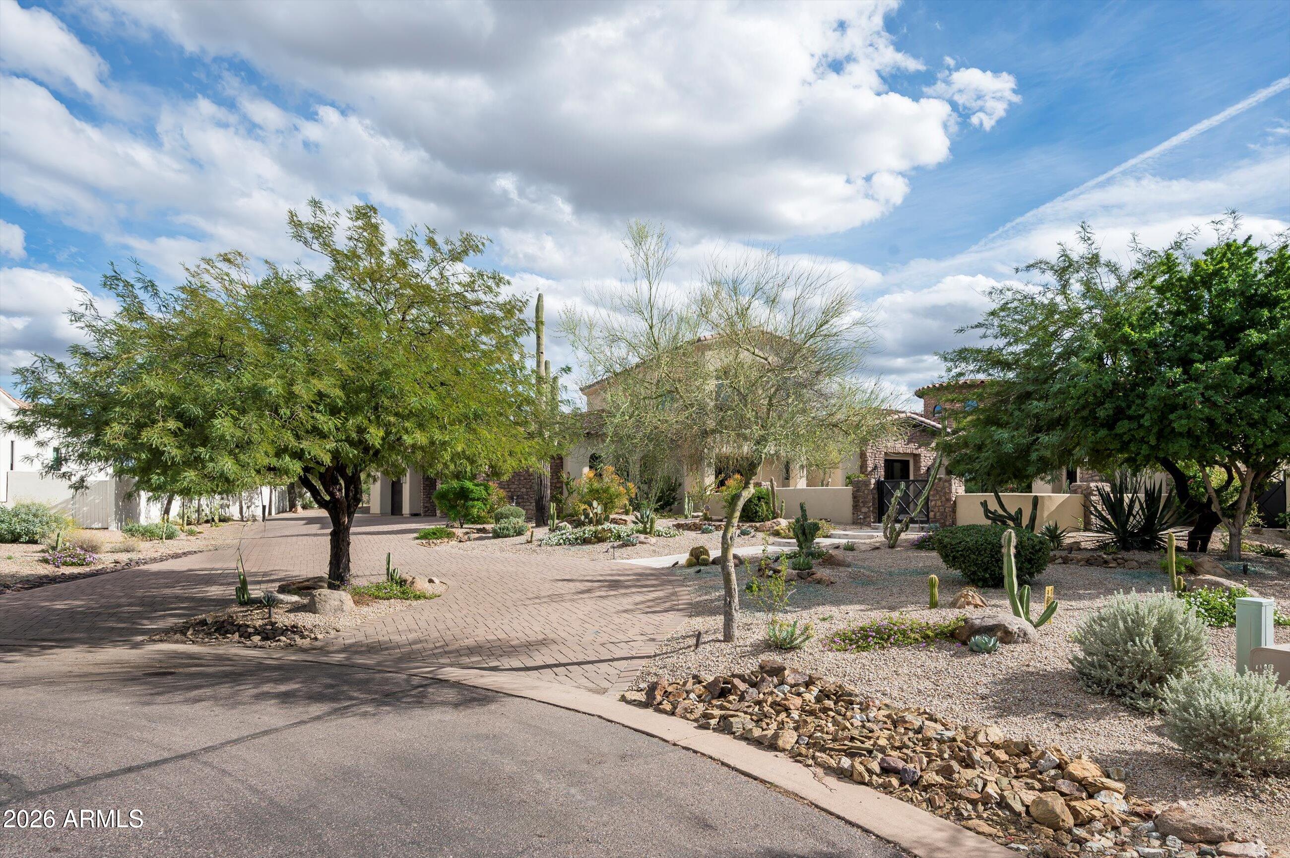 LONE MOUNTAIN ESTATES REPLAT - Residential