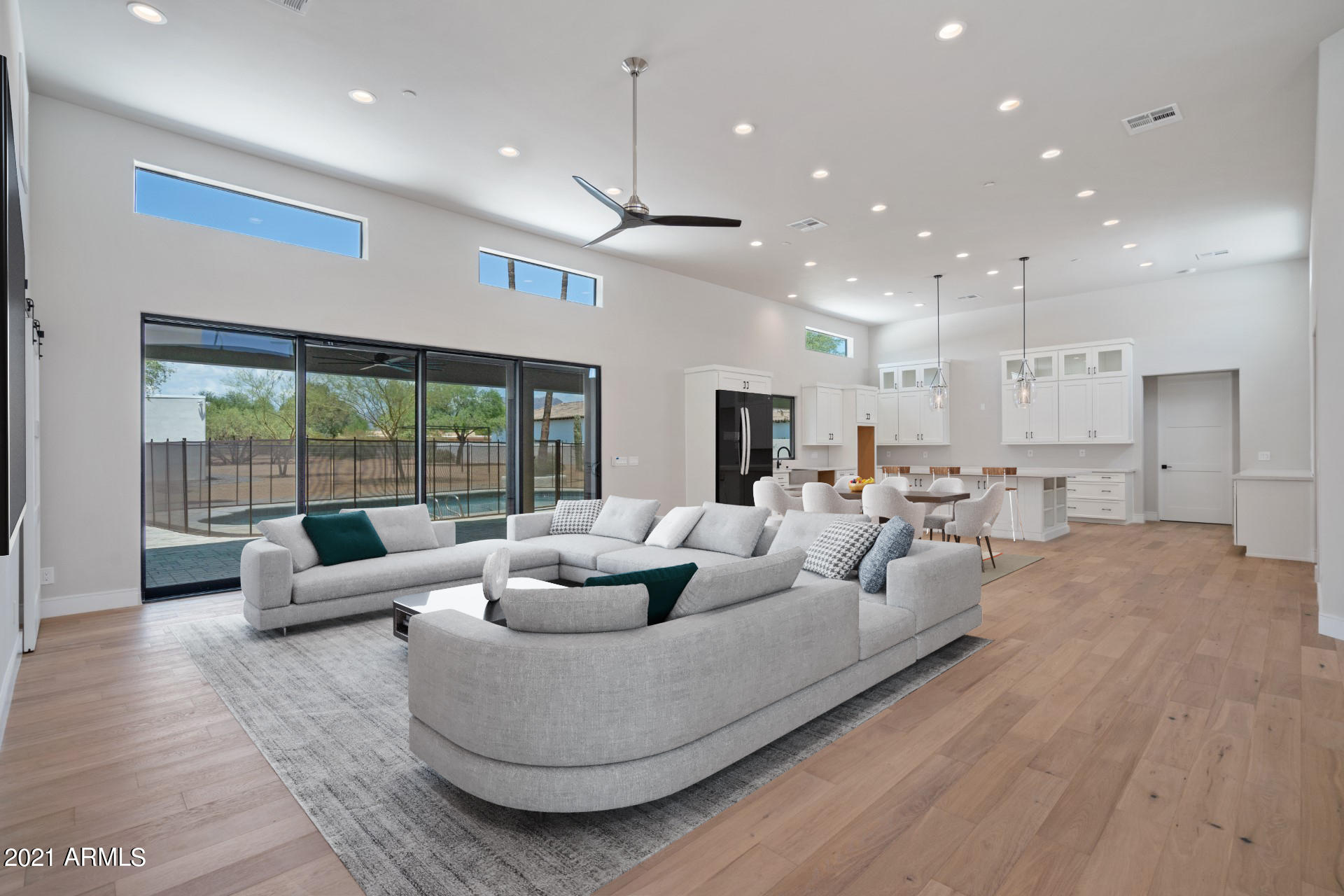 E2 E2 W2 N2 S2 SW4 NW4 SEC 20 - Residential