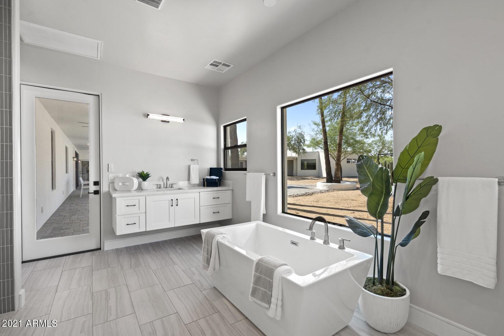 E2 E2 W2 N2 S2 SW4 NW4 SEC 20 - Residential