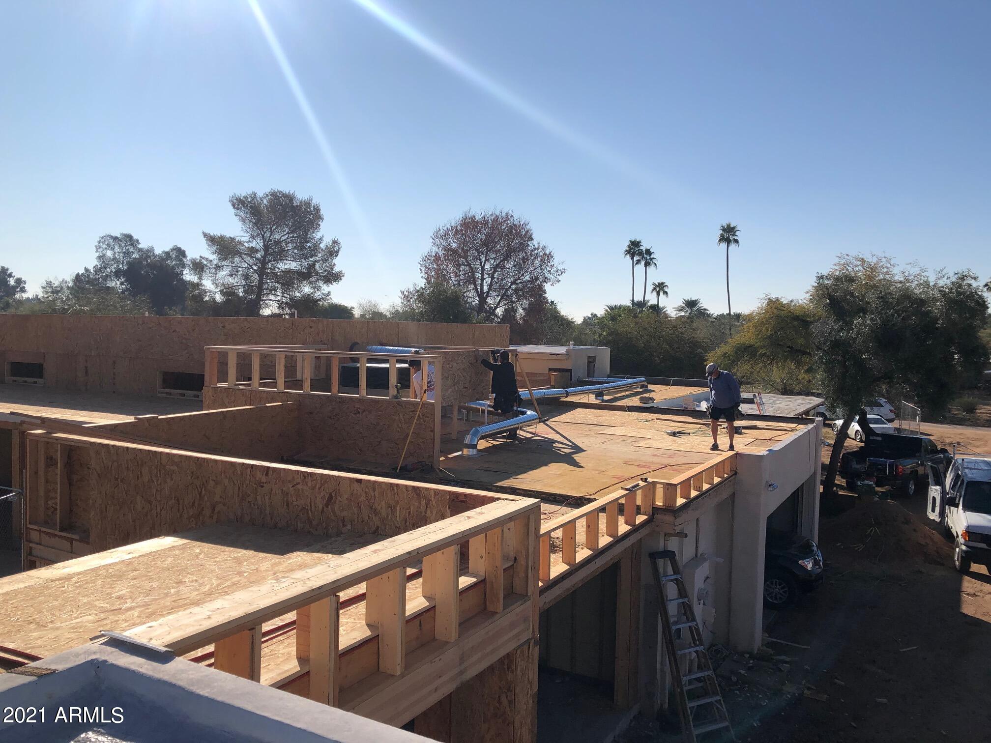 E2 E2 W2 N2 S2 SW4 NW4 SEC 20 - Residential