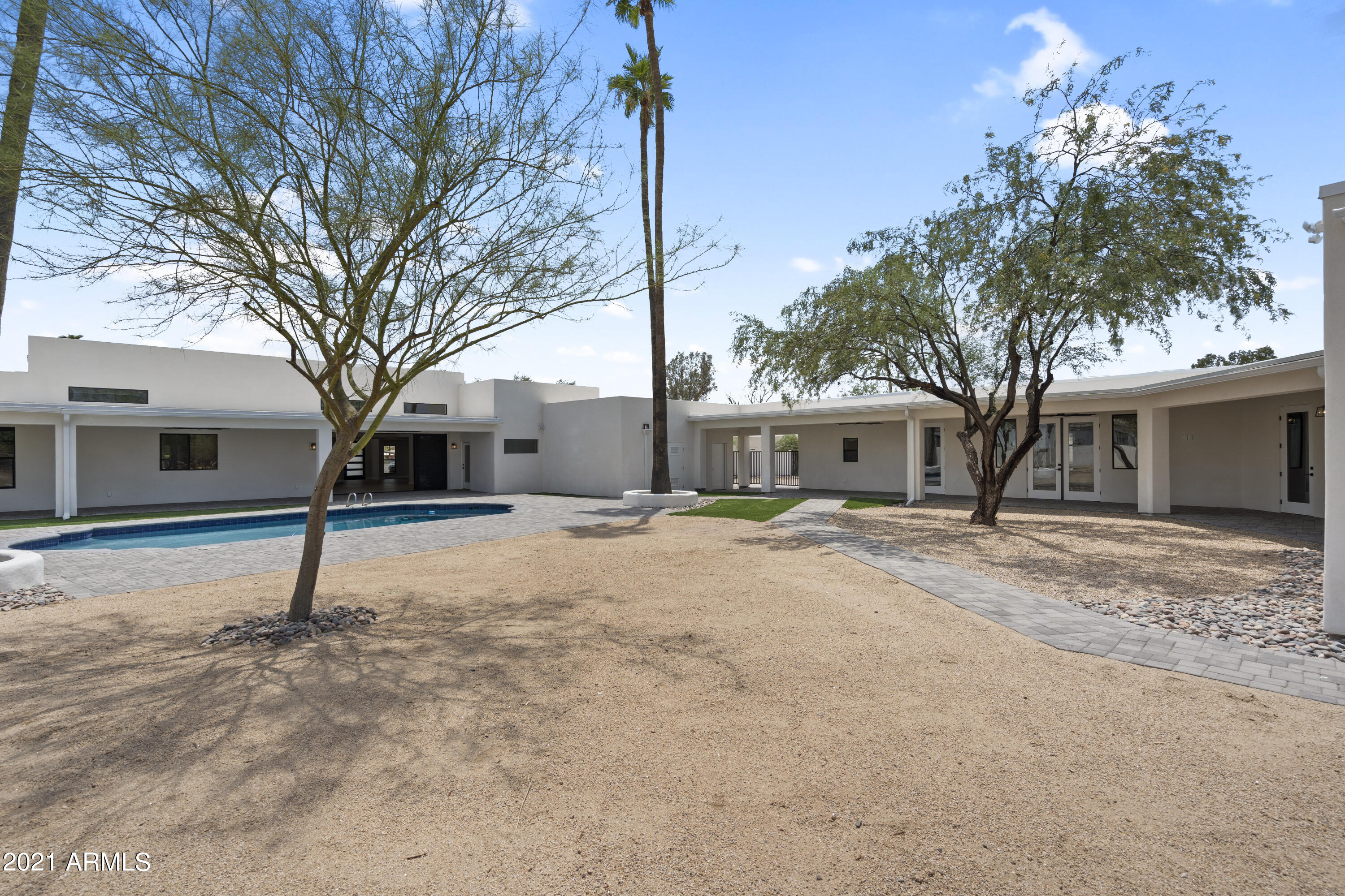 E2 E2 W2 N2 S2 SW4 NW4 SEC 20 - Residential