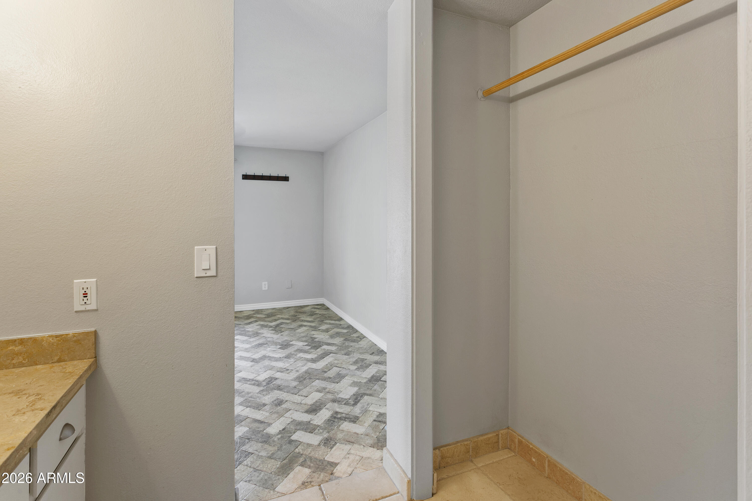HILLCREST 5 - Residential